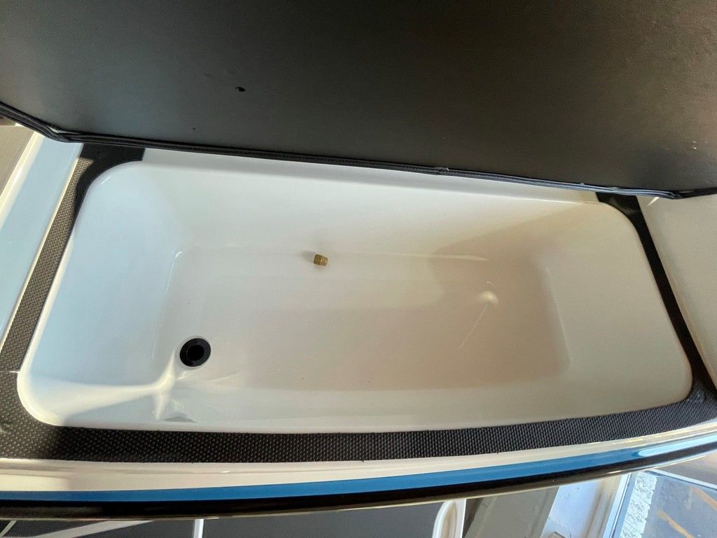 2021 Centurion Vi24 - Image 7