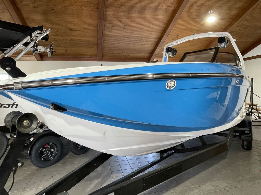 2021 Centurion Vi24 - Image 8