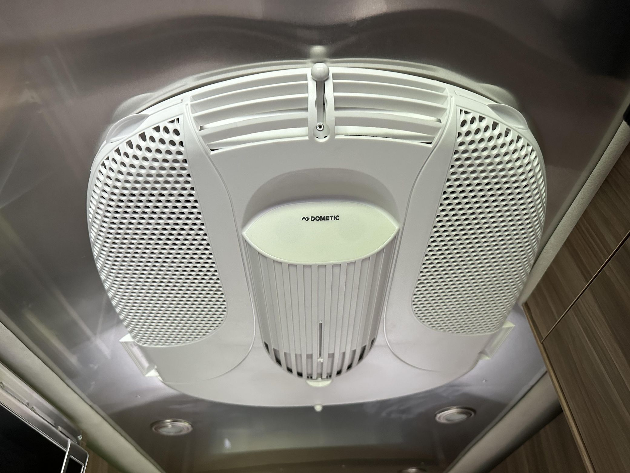 2020 Airstream Interstate 19 Tommy Bahama Edition 4x4 - Image 77