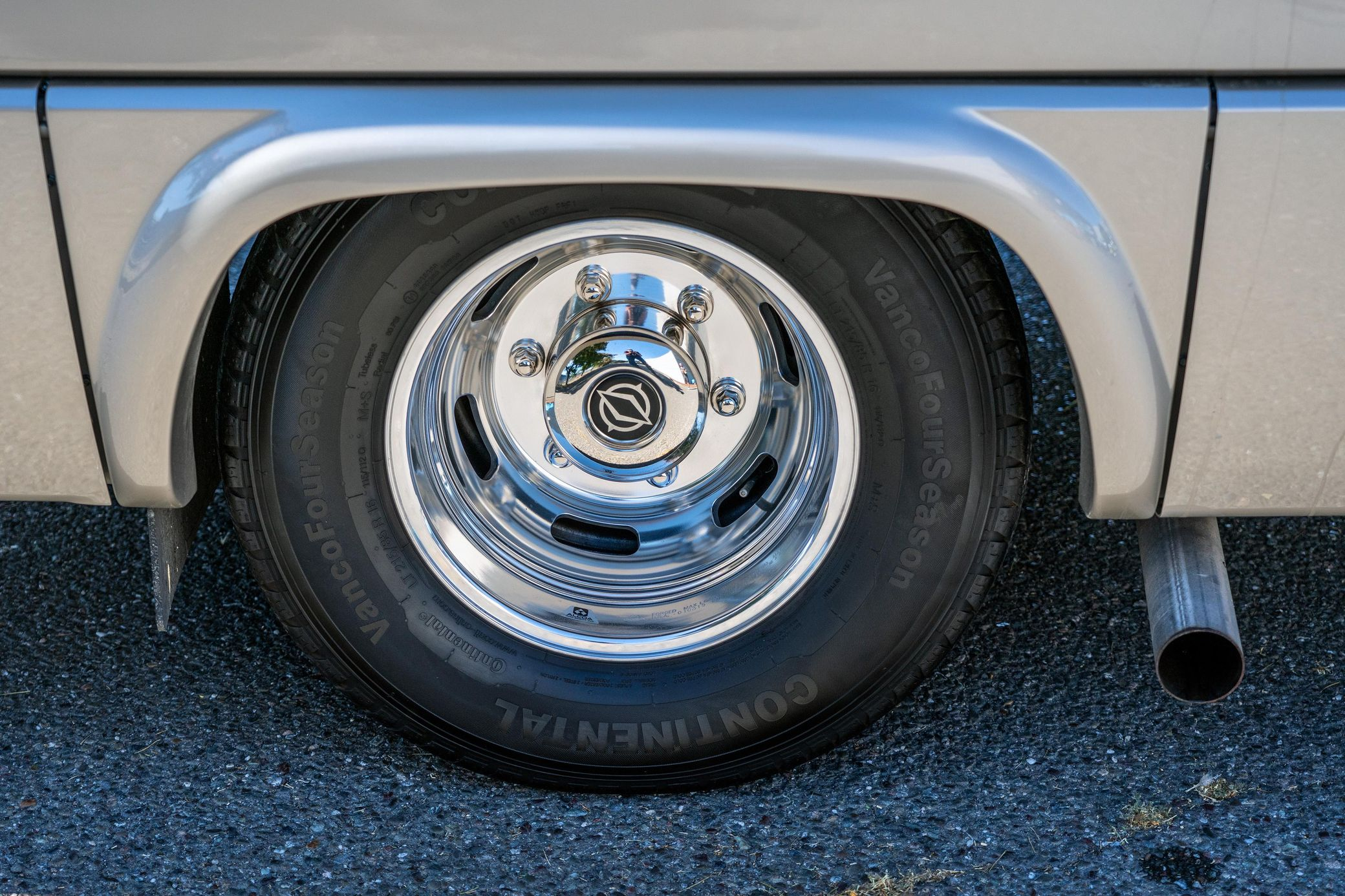 2019 Leisure Travel Serenity S24 CB - Image 7