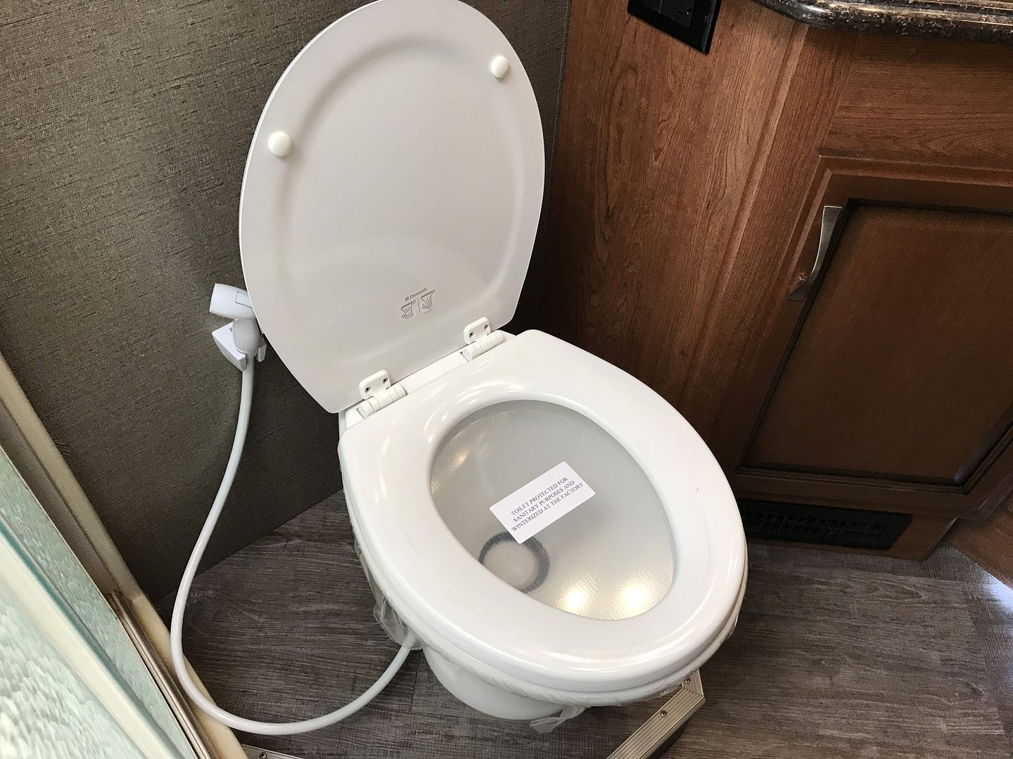 2017 Fleetwood Pace Arrow LXE 38B - Image 12