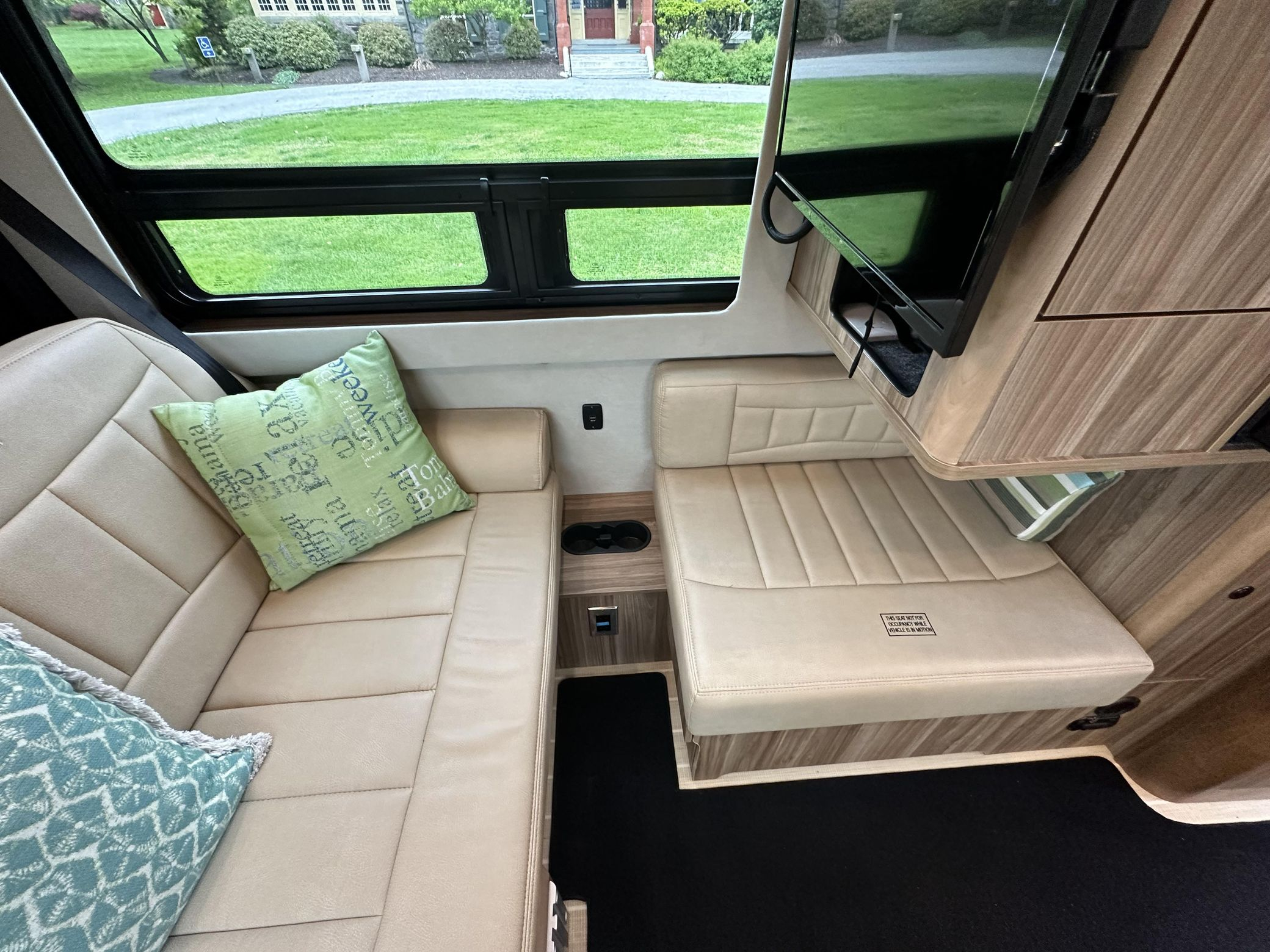 2020 Airstream Interstate 19 Tommy Bahama Edition 4x4 - Image 93