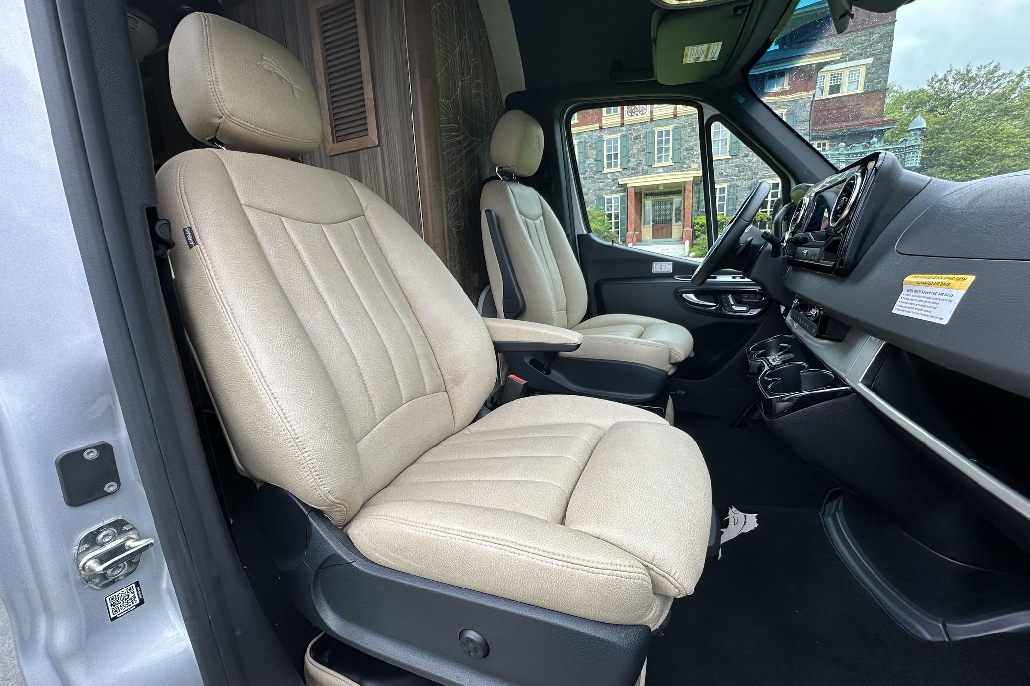 2020 Airstream Interstate 19 Tommy Bahama Edition 4x4 - Image 97