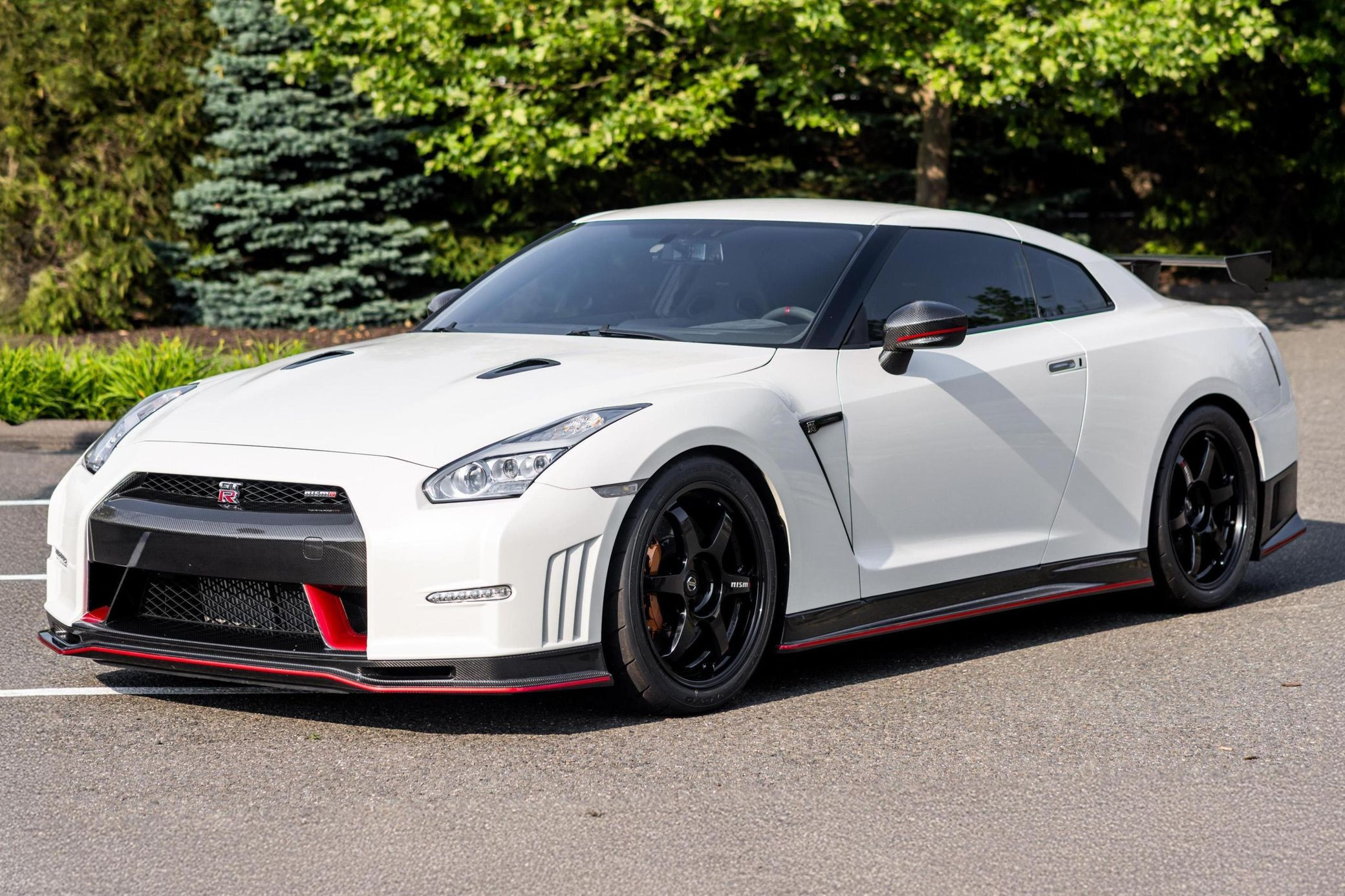 2015 Nissan GT-R NISMO - Image 81