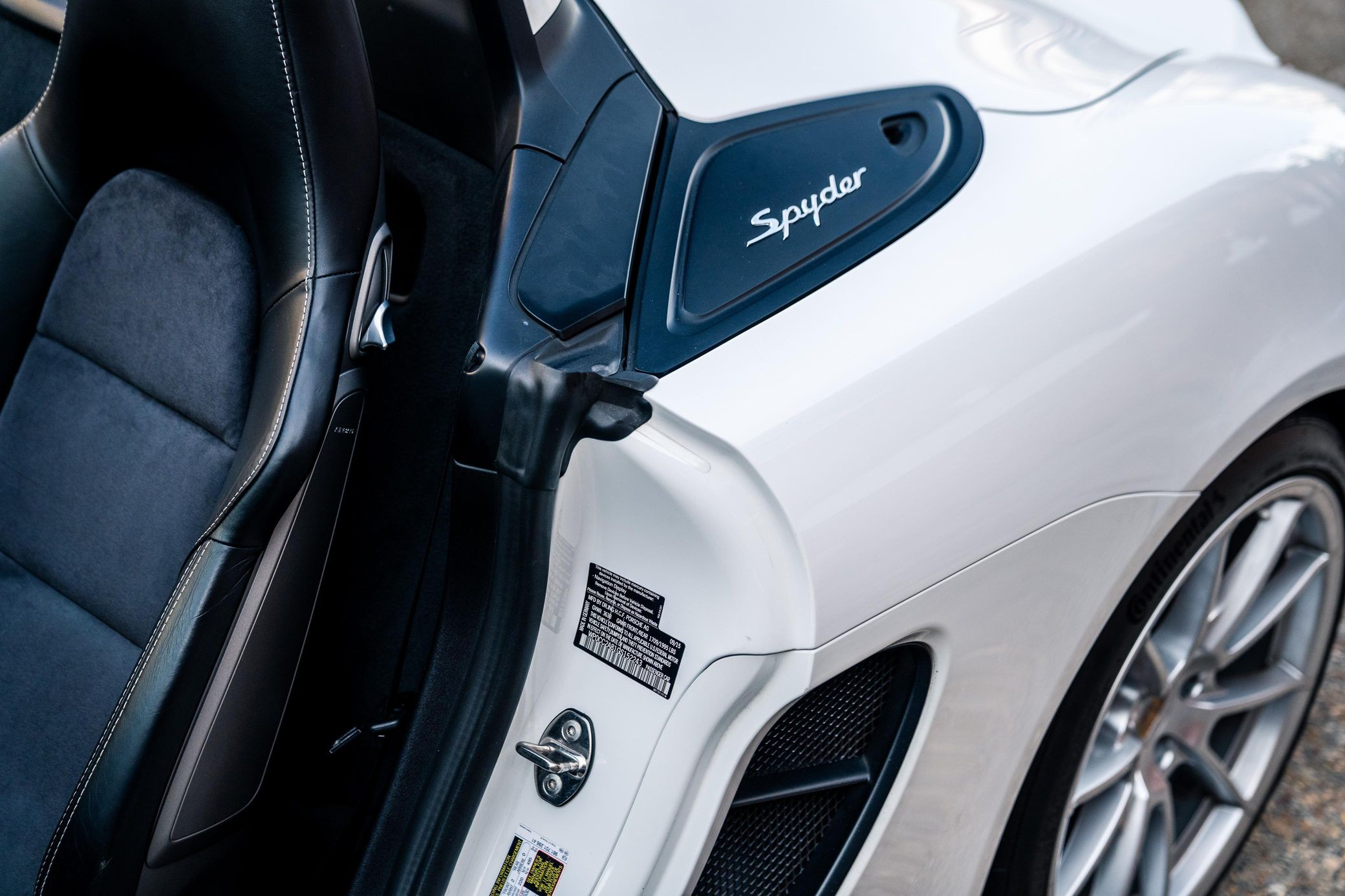 2016 Porsche Boxster Spyder - Image 39