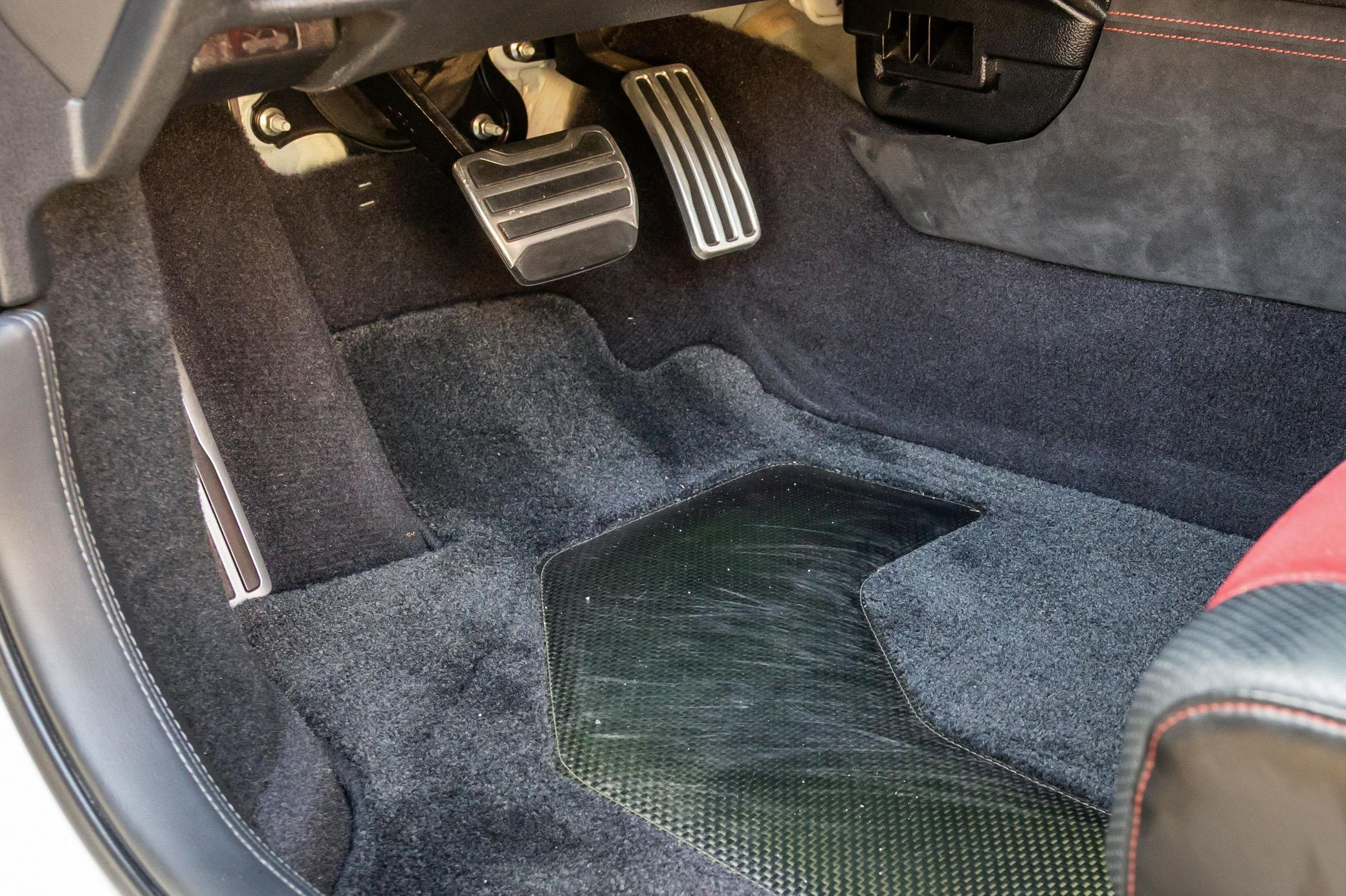 2015 Nissan GT-R NISMO - Image 82