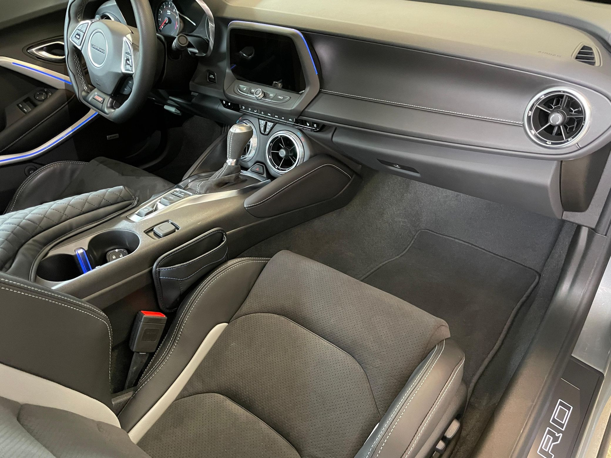 2024 Chevrolet Camaro 2SS 1LE - Image 25