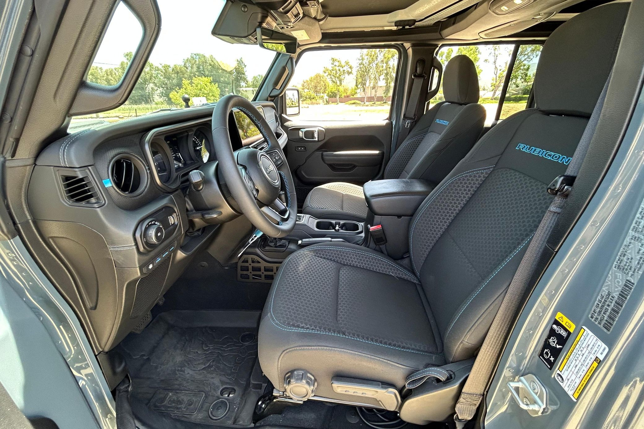 2024 Jeep Wrangler Rubicon 4xe - Image 17