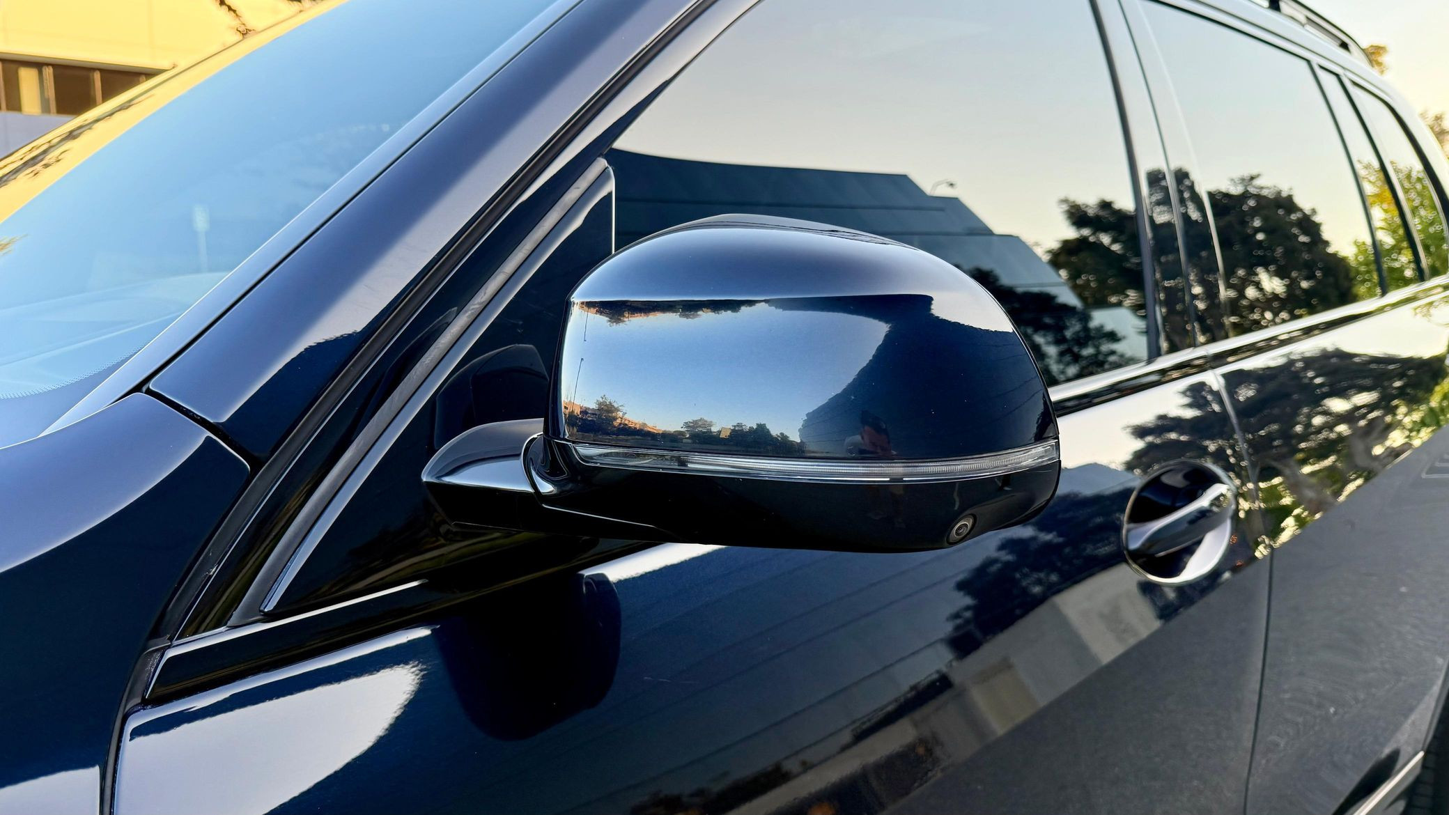 2021 BMW X7 M50i - Image 30