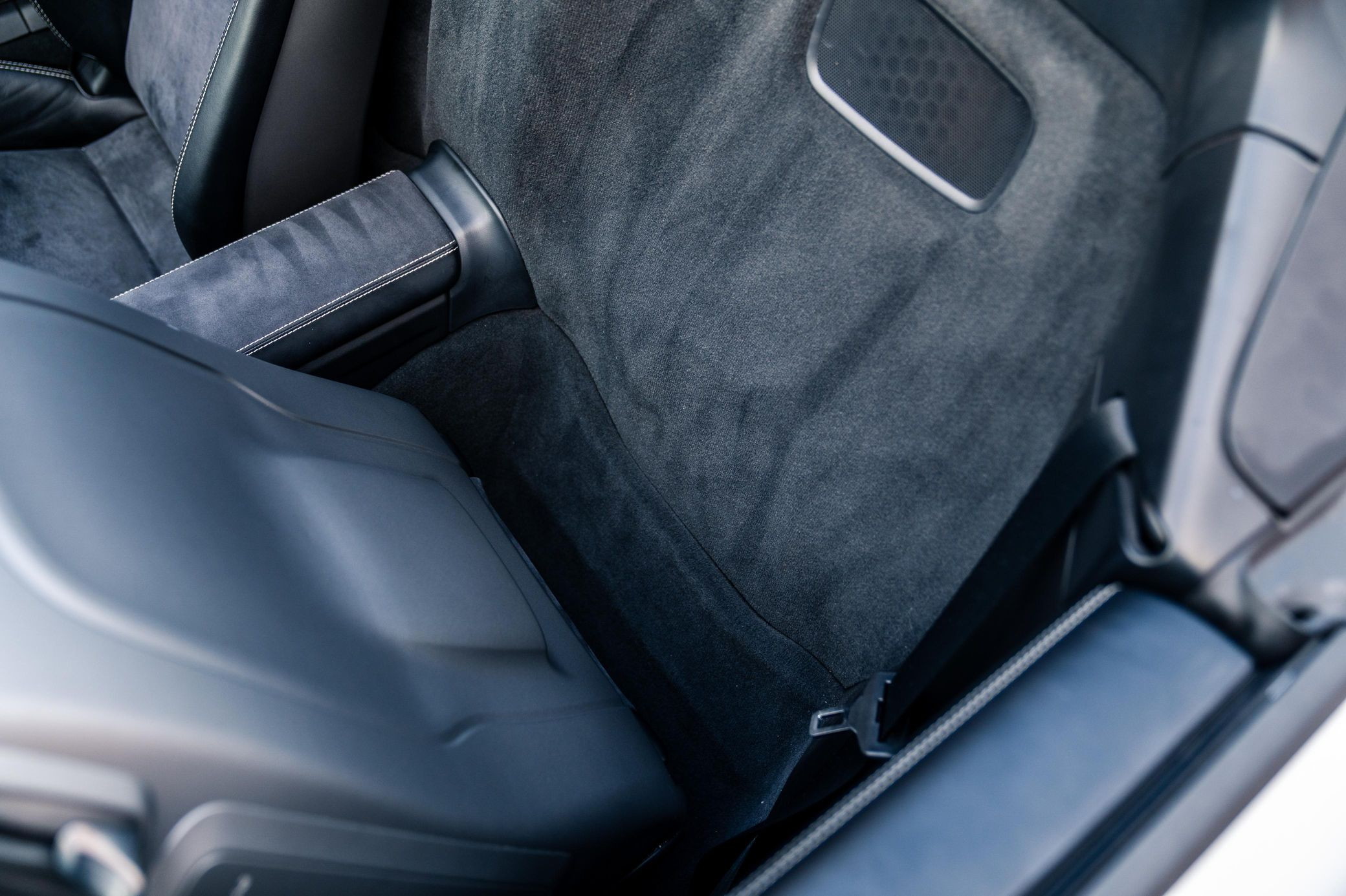 2016 Porsche Boxster Spyder - Image 41