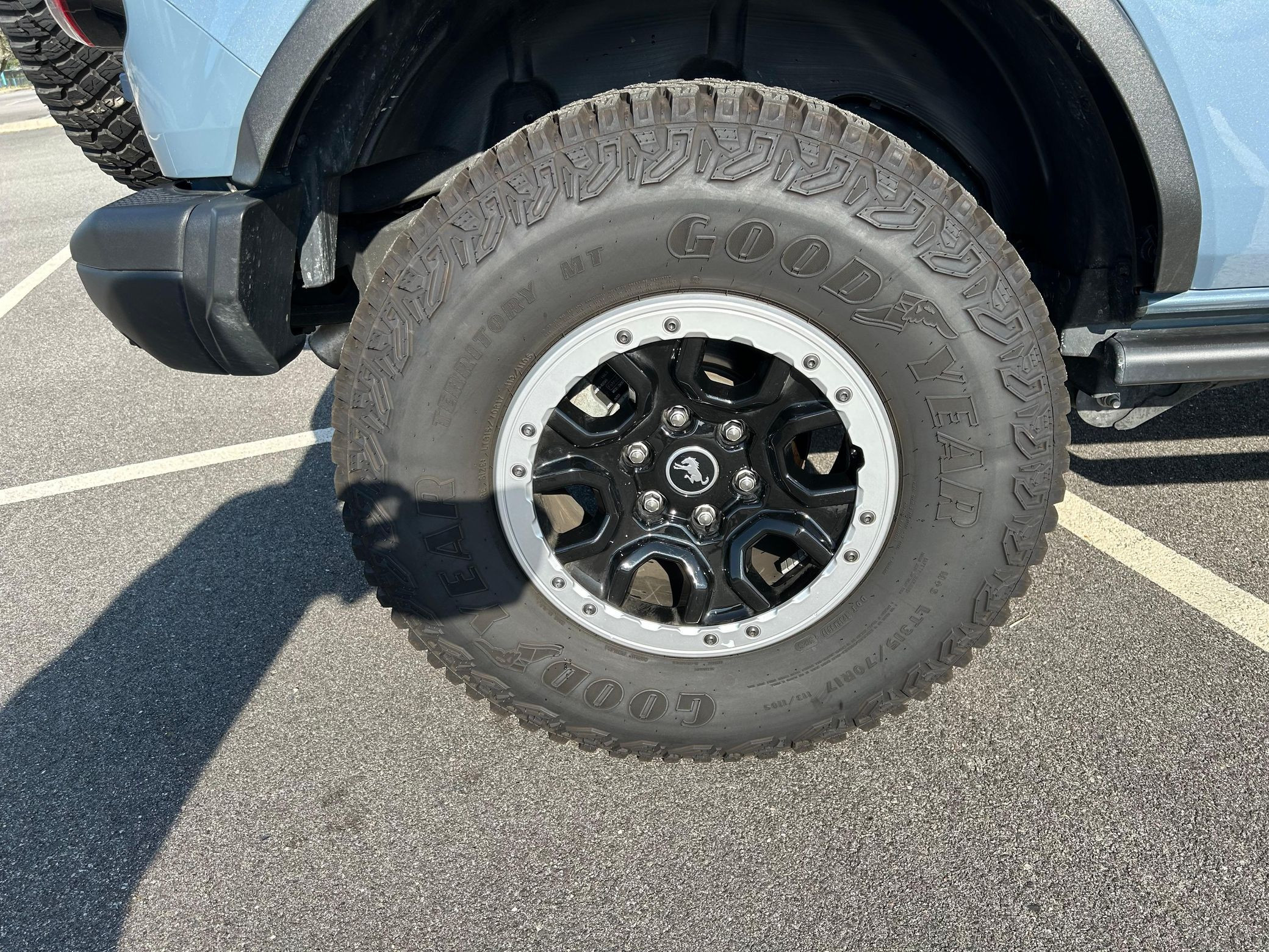 2024 Ford Bronco Badlands - Image 16