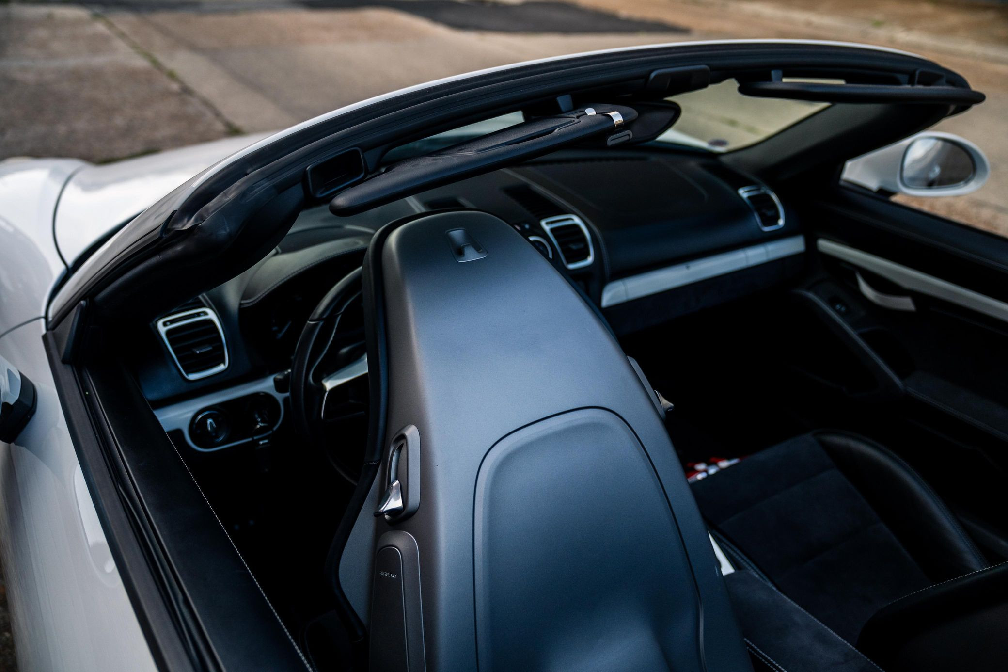 2016 Porsche Boxster Spyder - Image 43