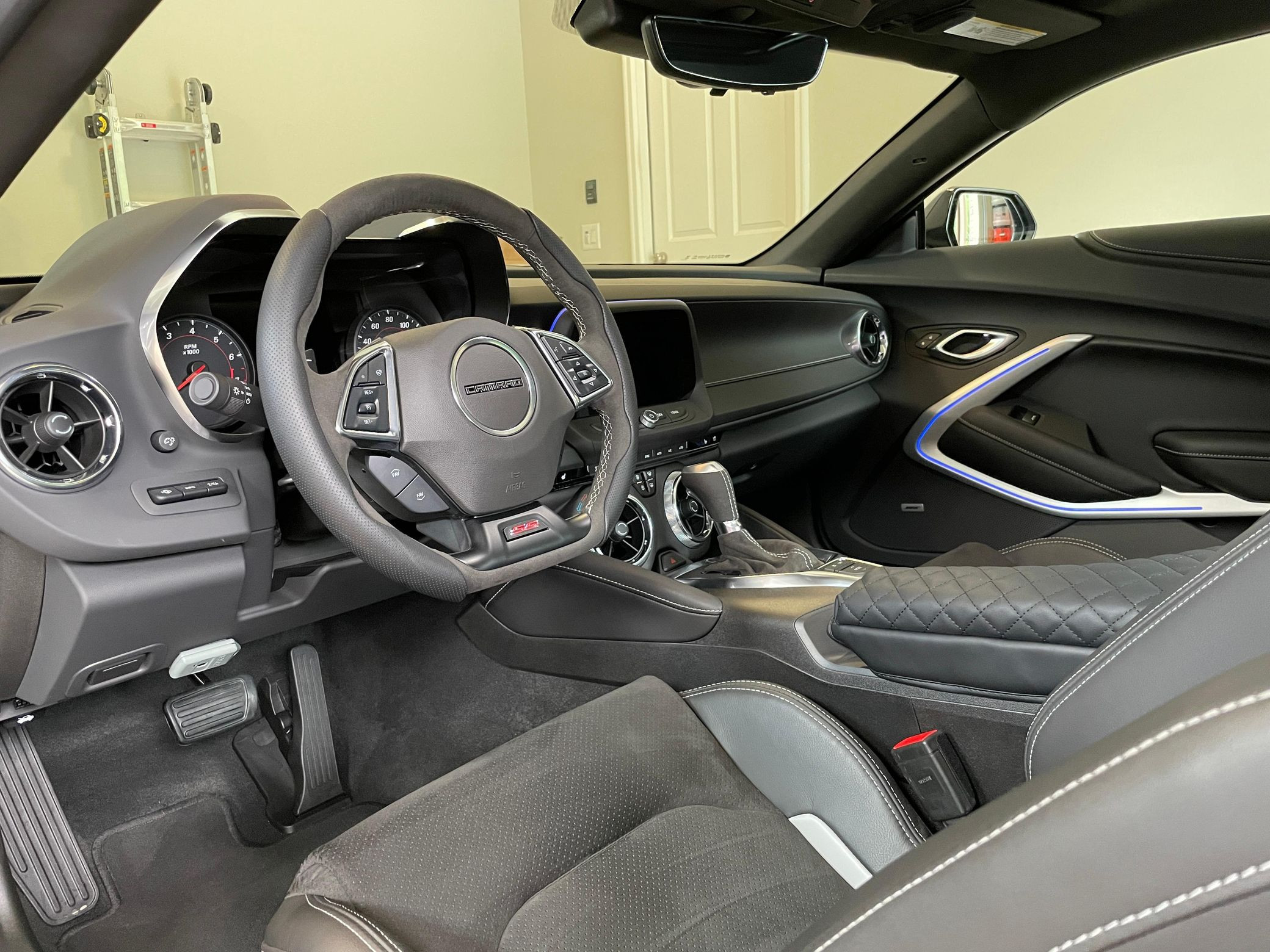 2024 Chevrolet Camaro 2SS 1LE - Image 30