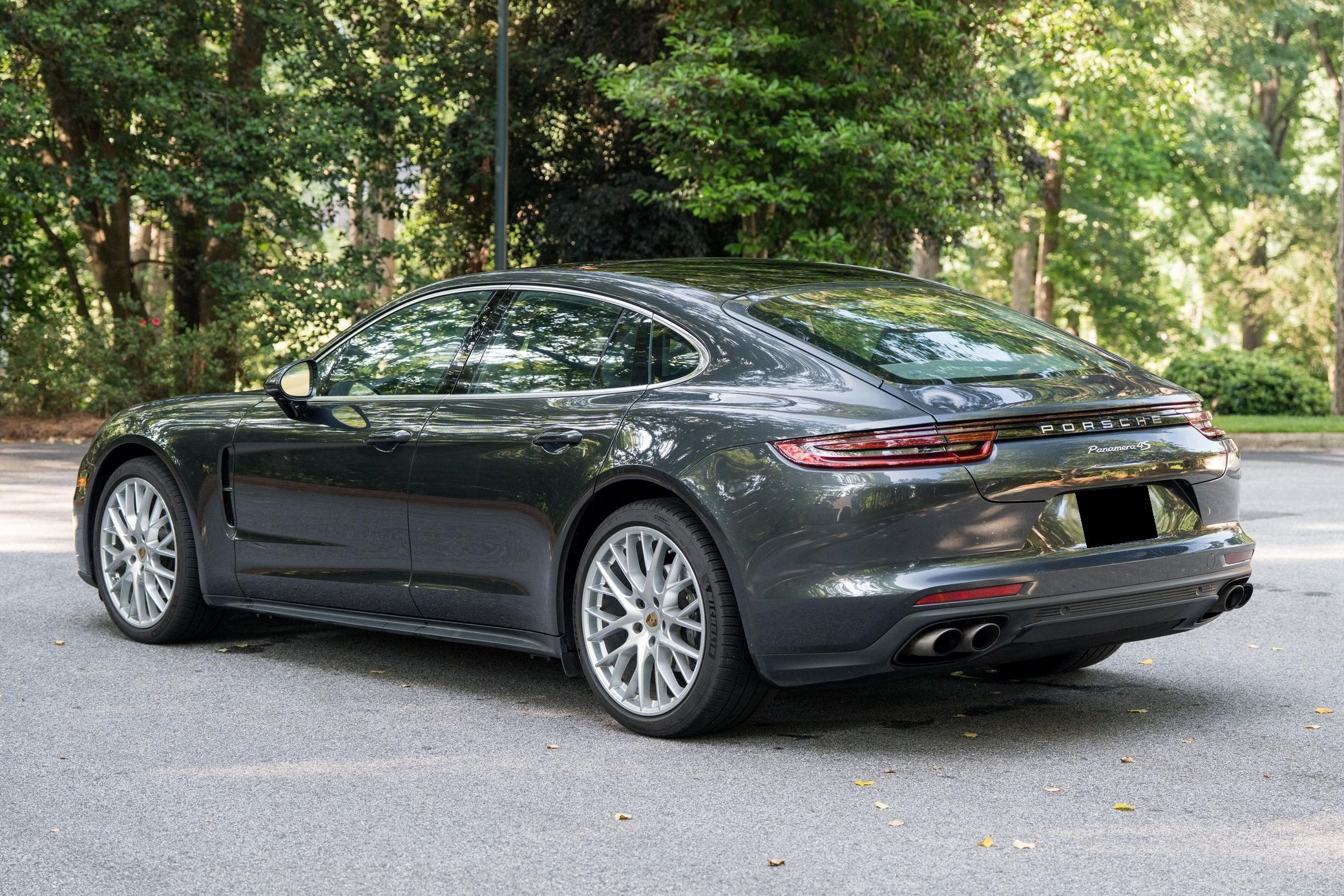 2020 Porsche Panamera 4S - Image 2