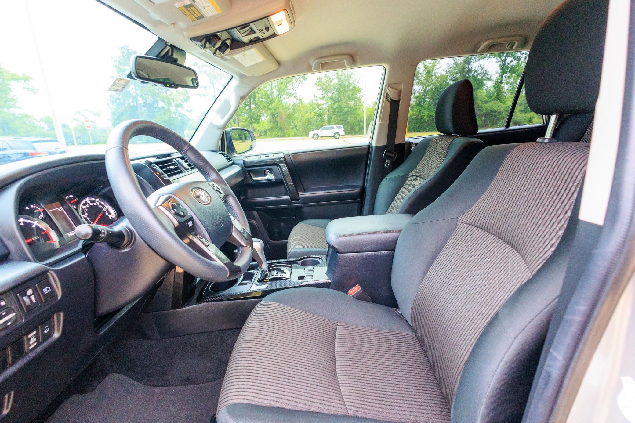 2023 Toyota 4Runner TRD Off-Road - Image 92