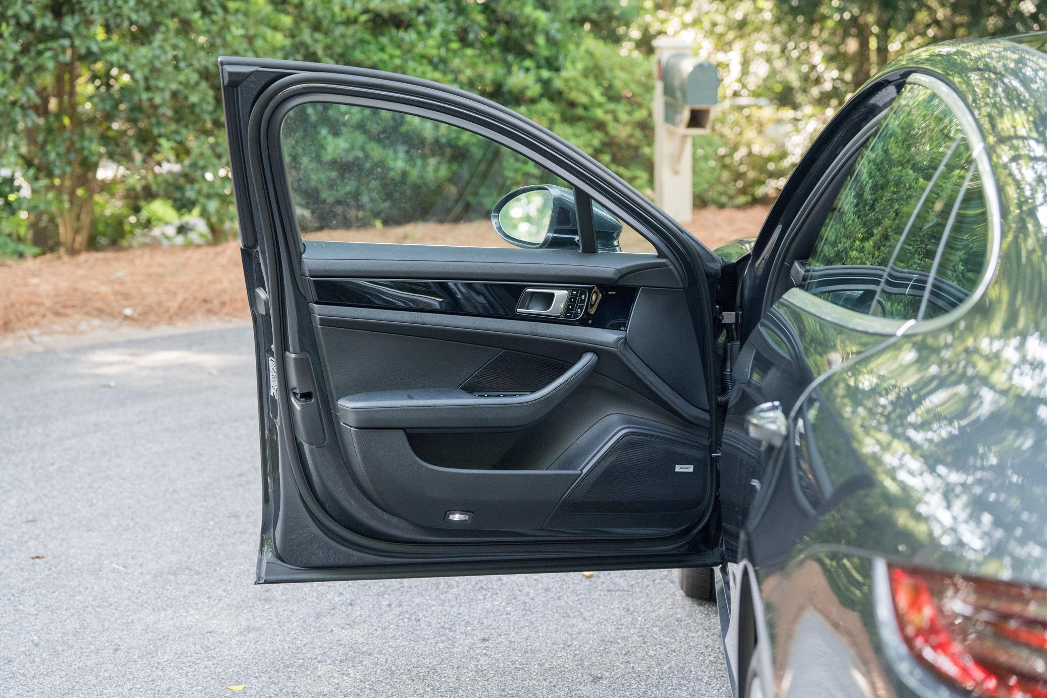 2020 Porsche Panamera 4S - Image 3