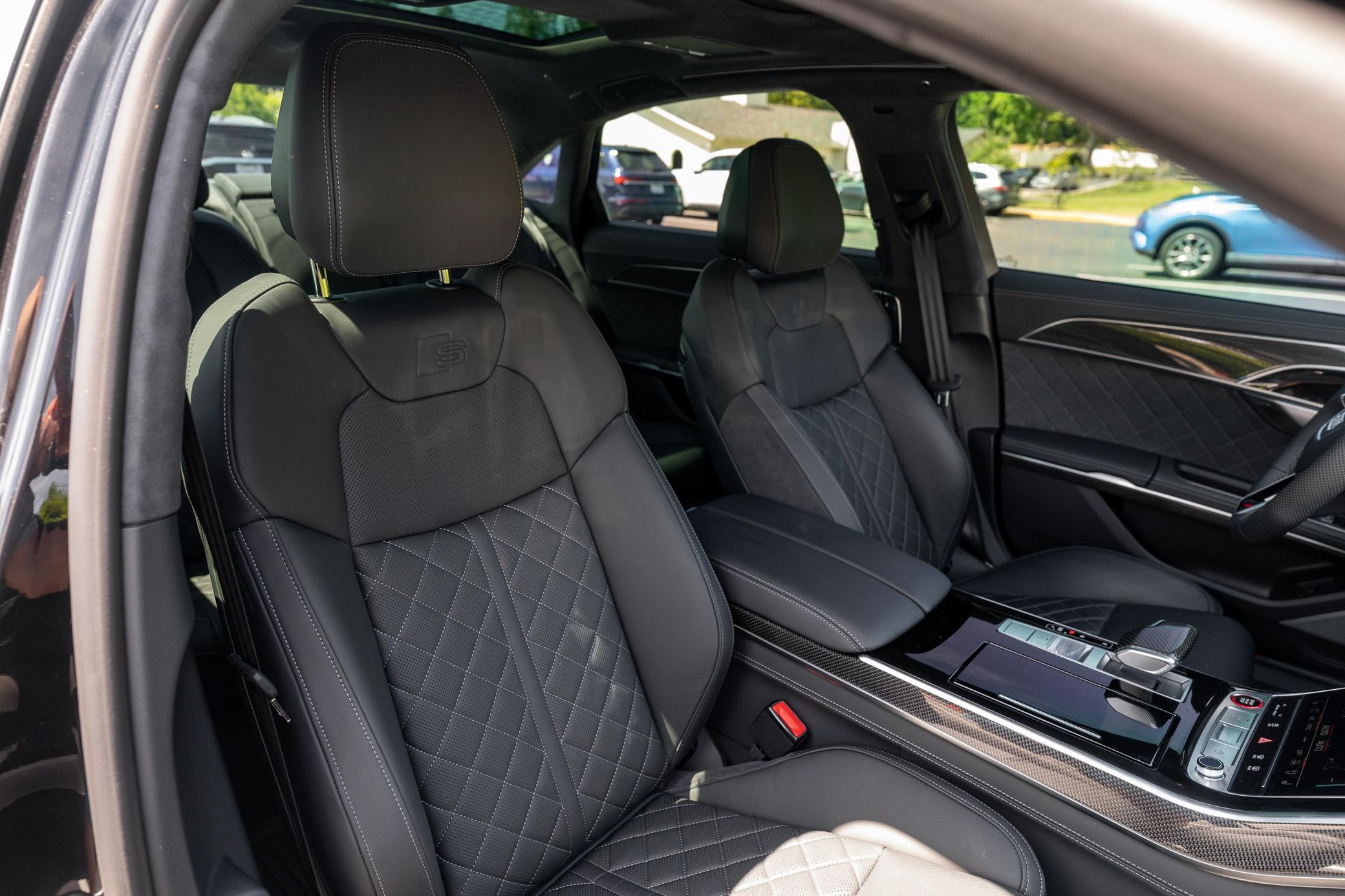 2025 Audi S8 - Image 105