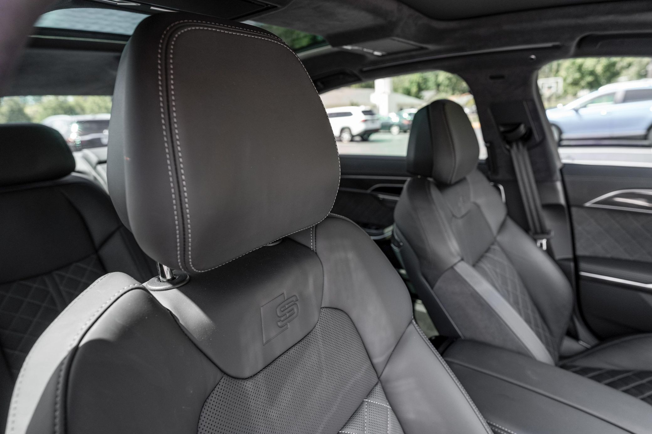 2025 Audi S8 - Image 106