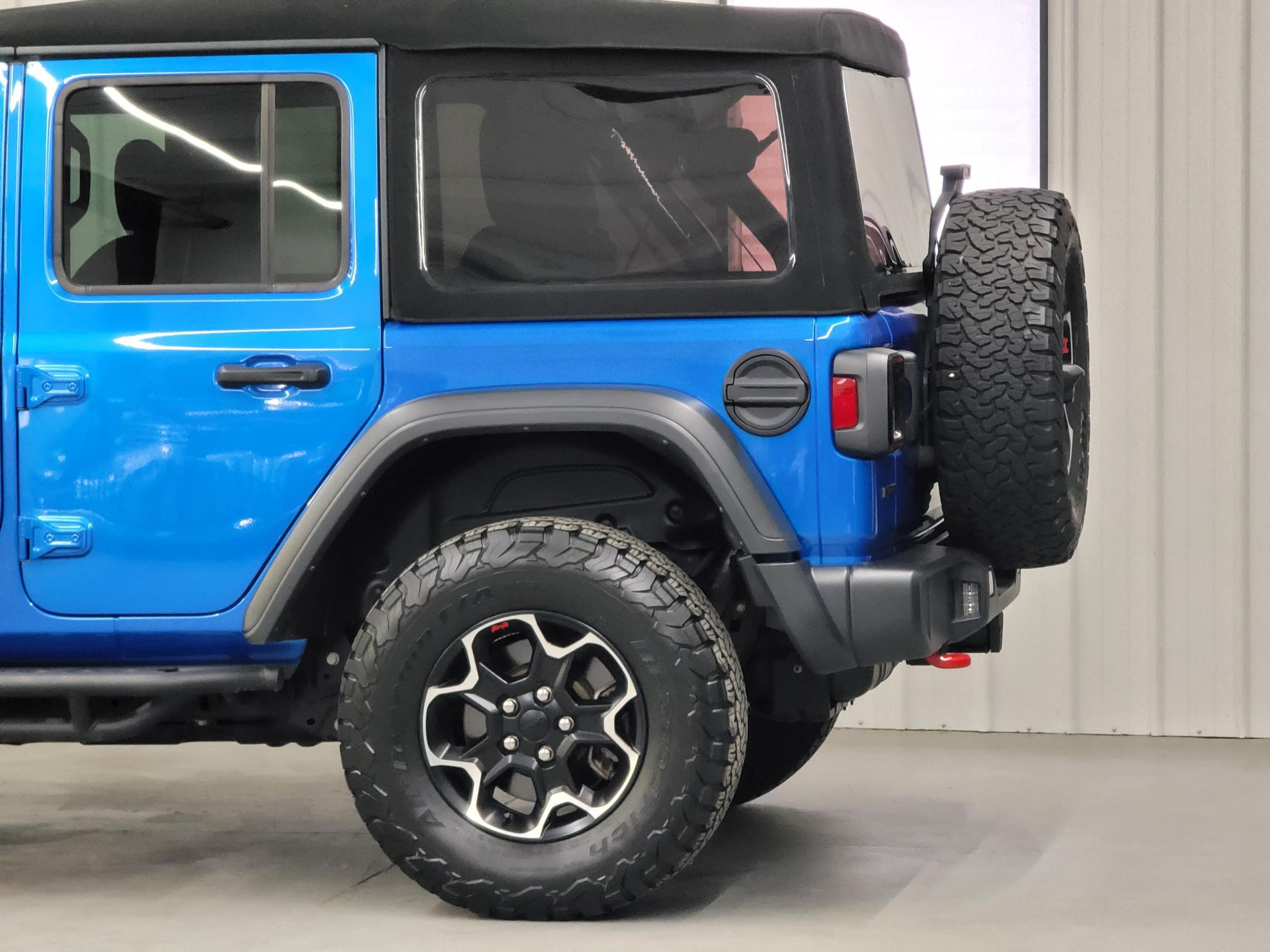 2023 Jeep Wrangler Rubicon - Image 90