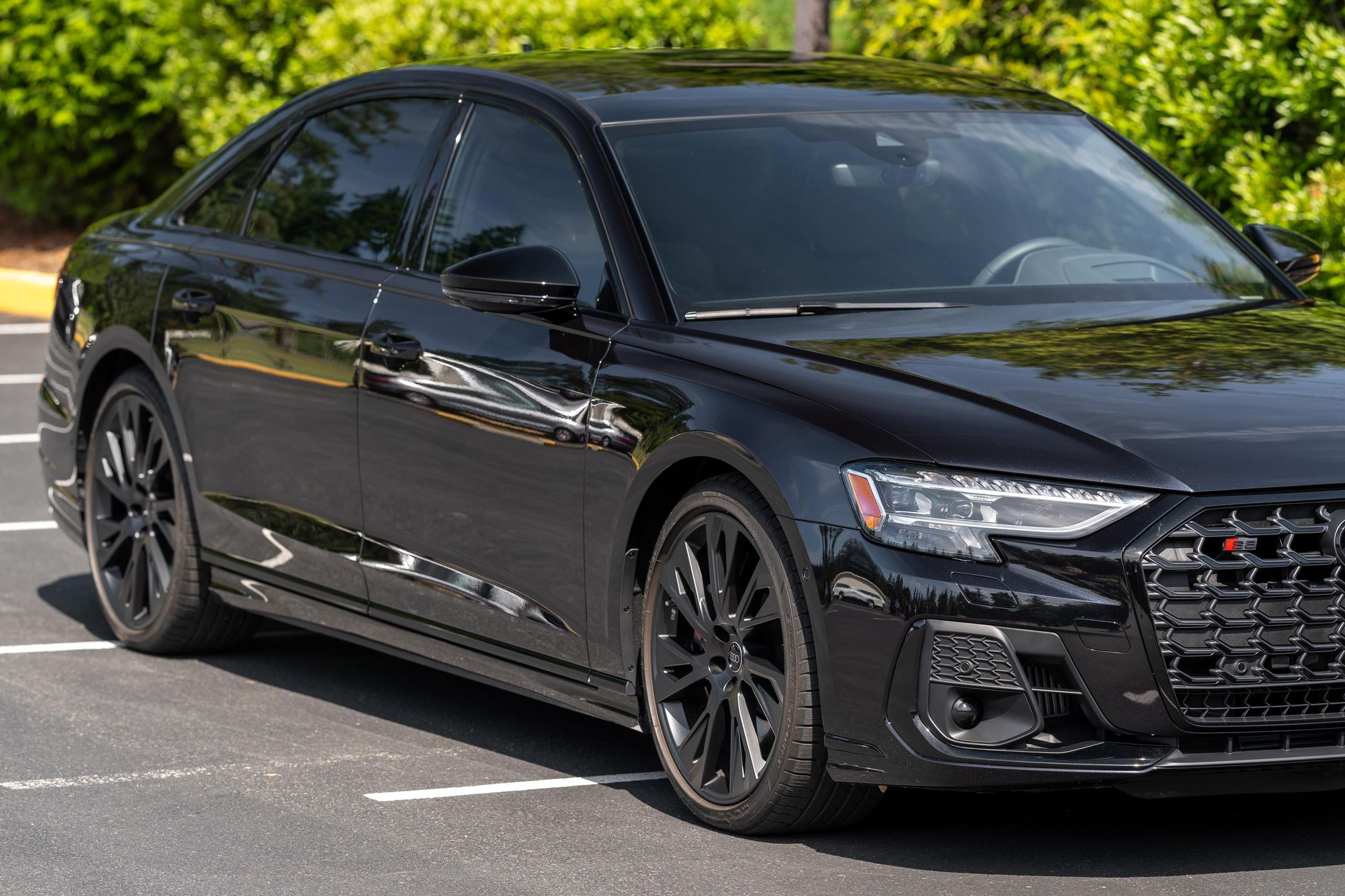 2025 Audi S8 - Image 4