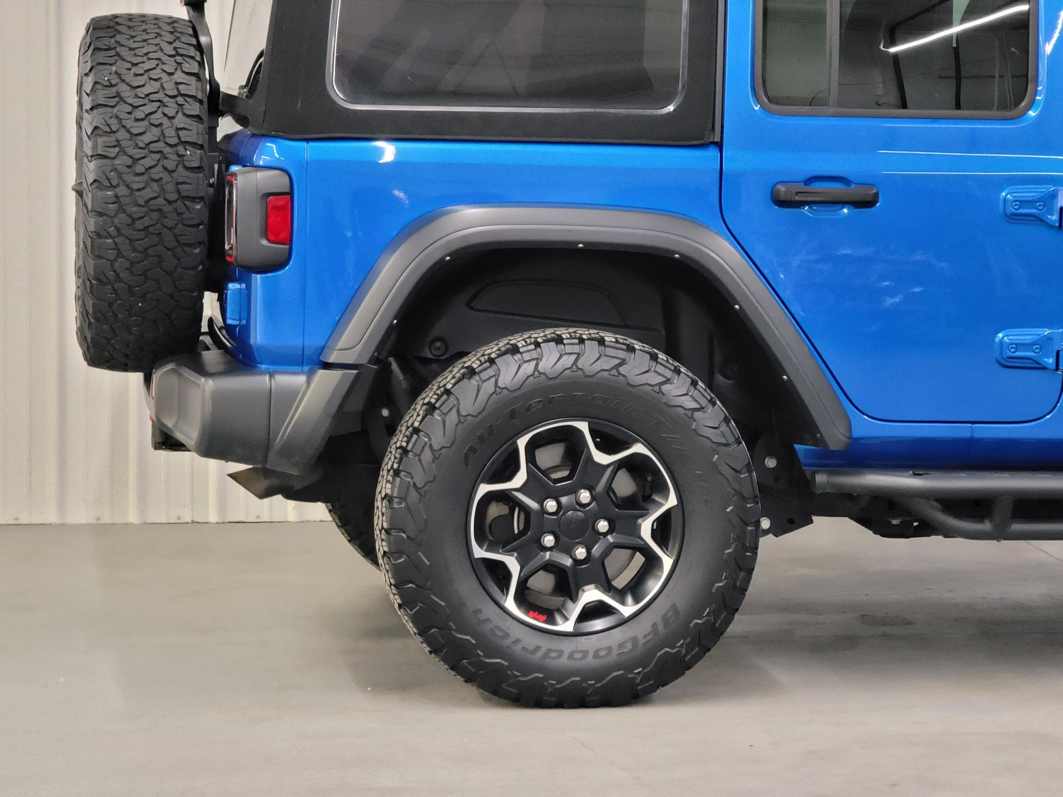 2023 Jeep Wrangler Rubicon - Image 93