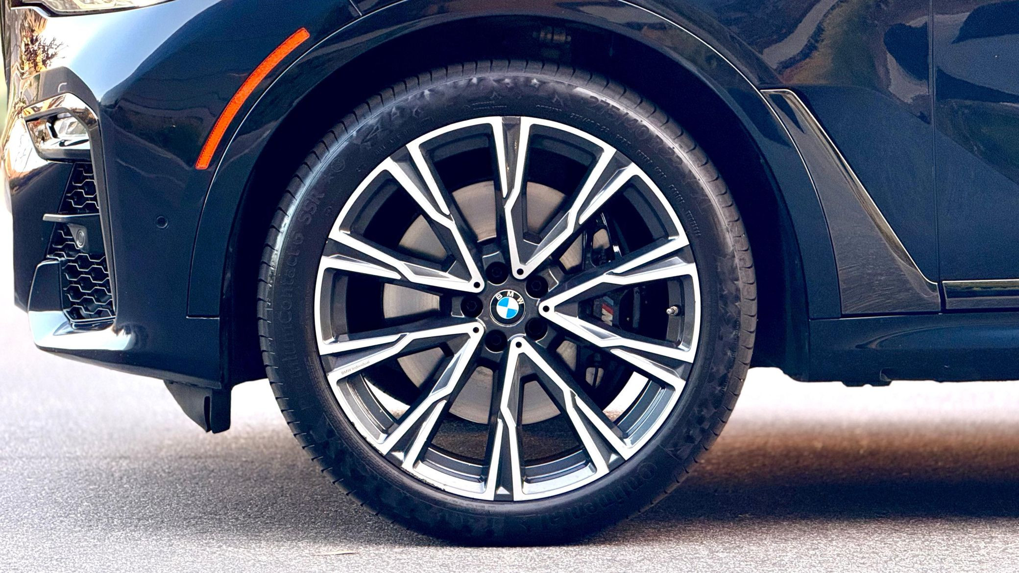 2021 BMW X7 M50i - Image 39