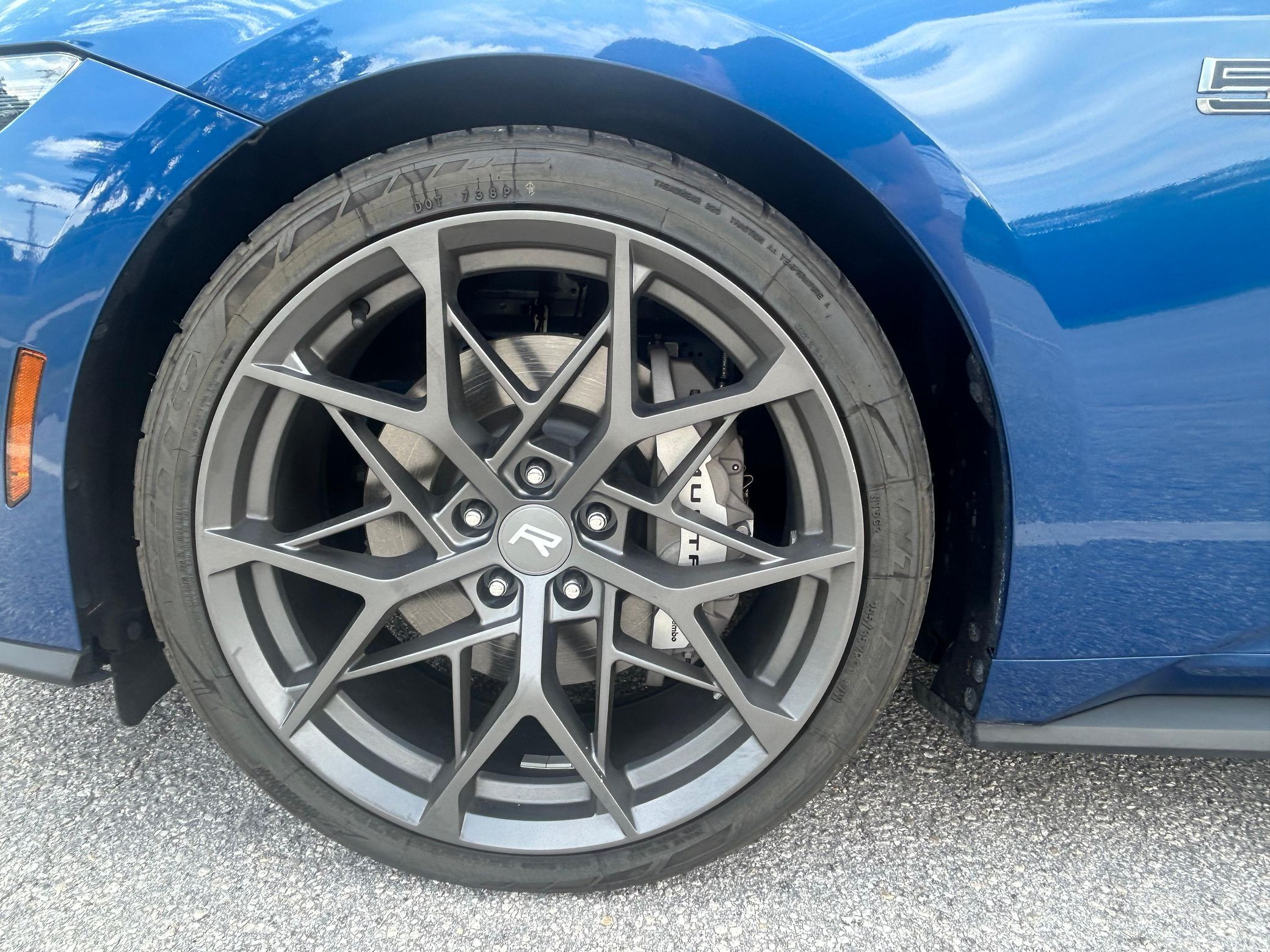 2024 Ford Mustang GT - Image 12