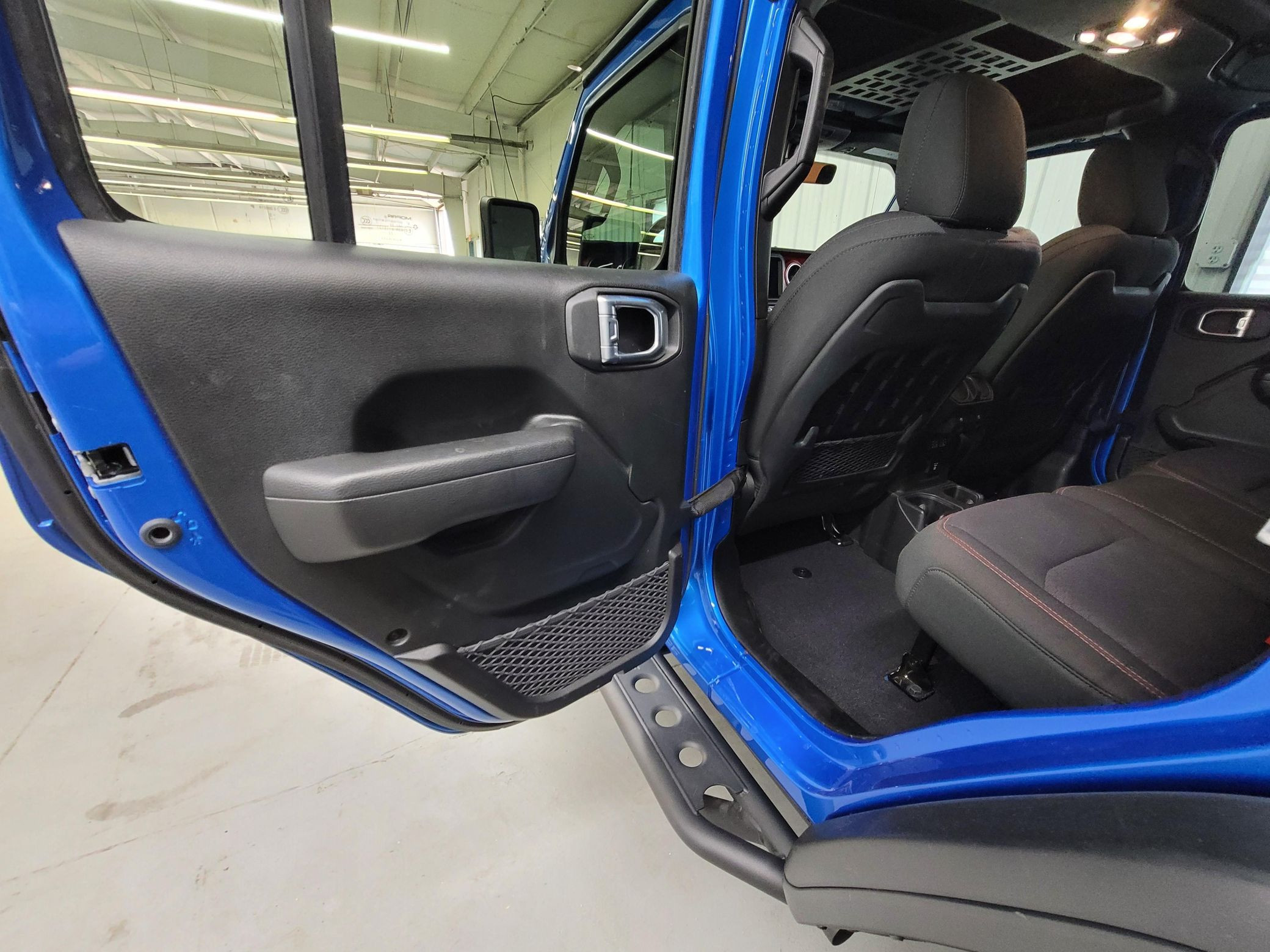 2023 Jeep Wrangler Rubicon - Image 97