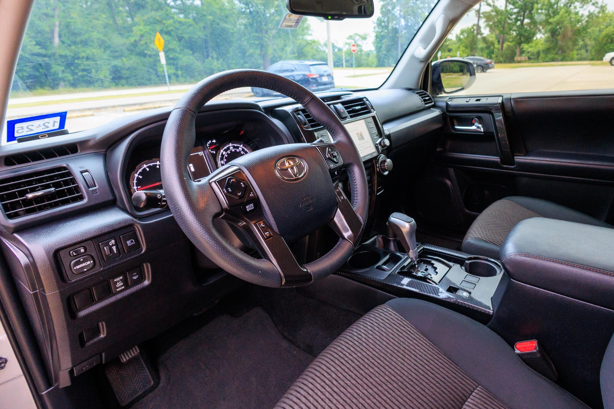 2023 Toyota 4Runner TRD Off-Road - Image 113