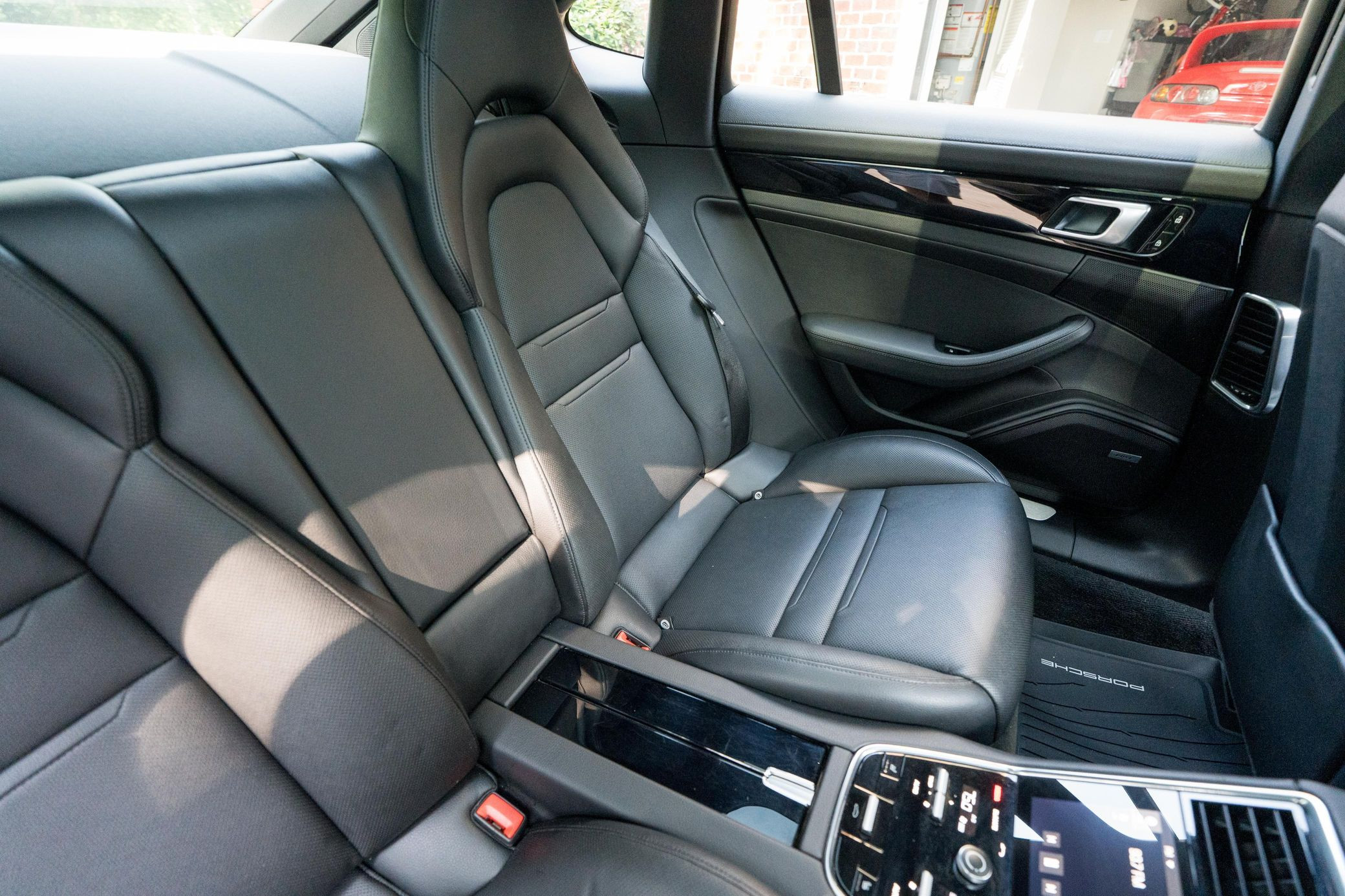 2020 Porsche Panamera 4S - Image 6