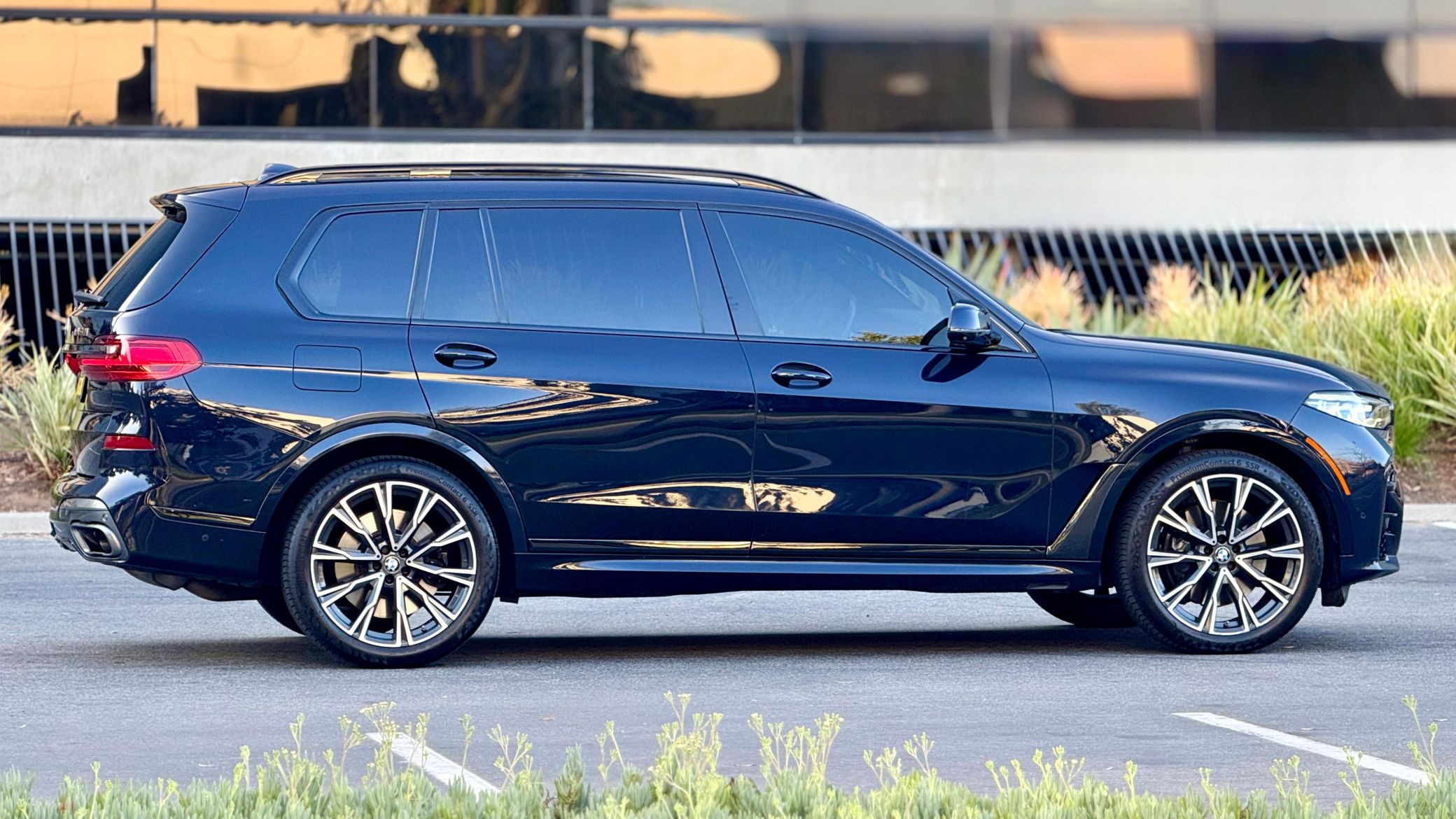 2021 BMW X7 M50i - Image 43