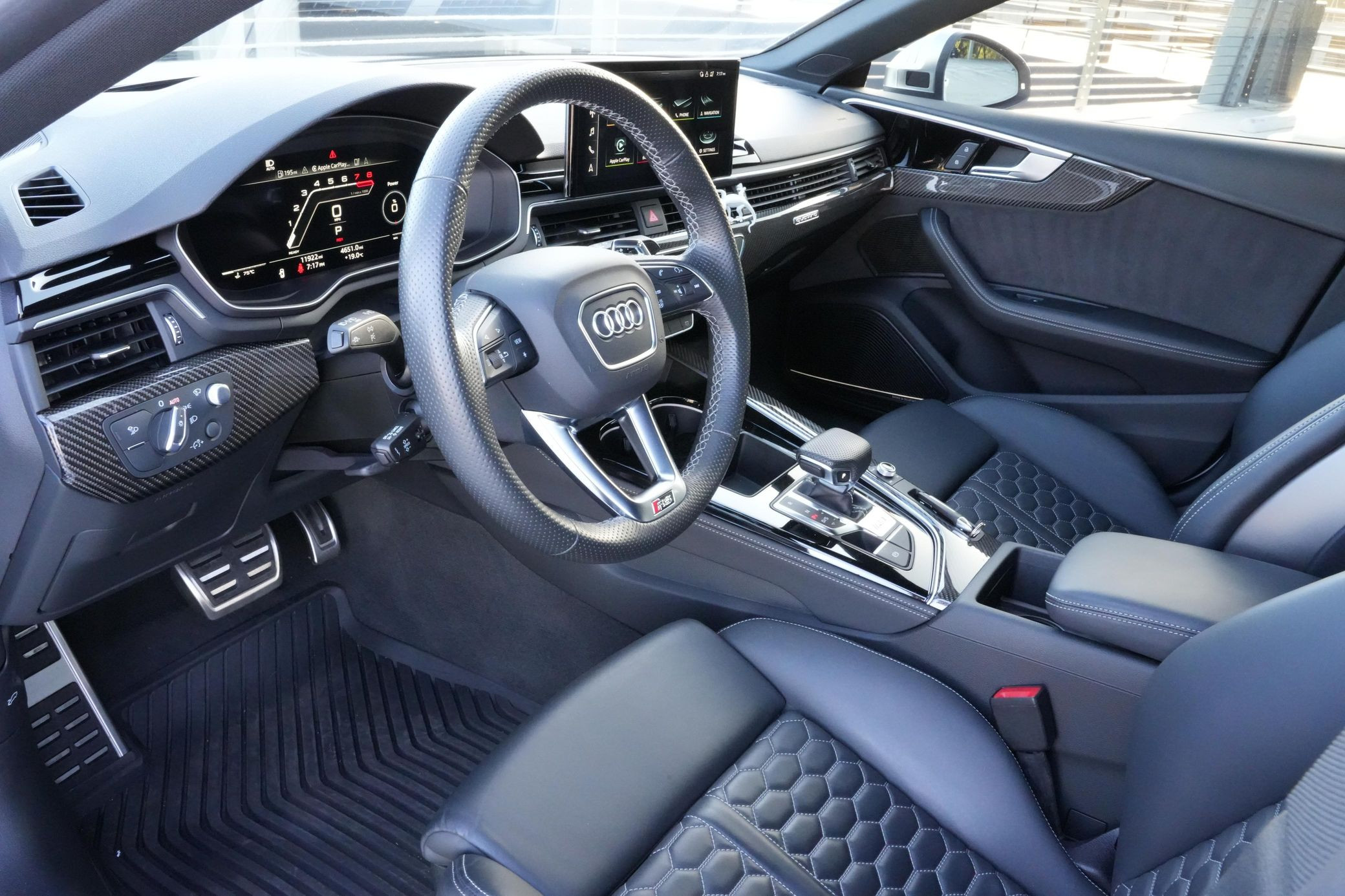 2023 Audi RS5 Sportback - Image 16