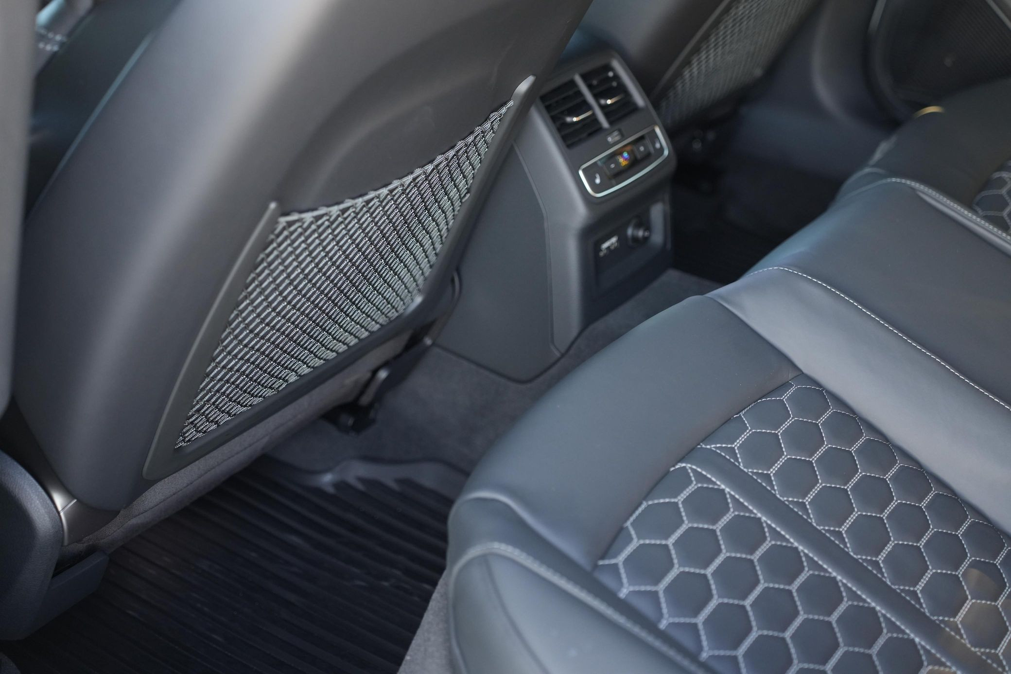 2023 Audi RS5 Sportback - Image 18