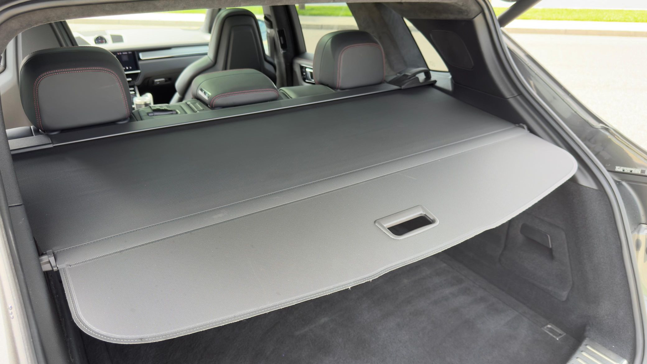 2019 Porsche Cayenne Turbo - Image 25