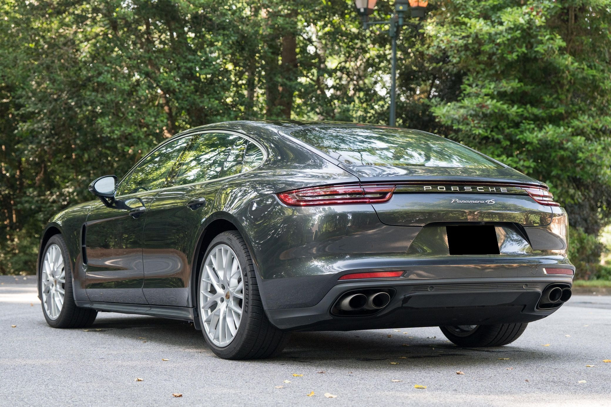 2020 Porsche Panamera 4S - Image 9
