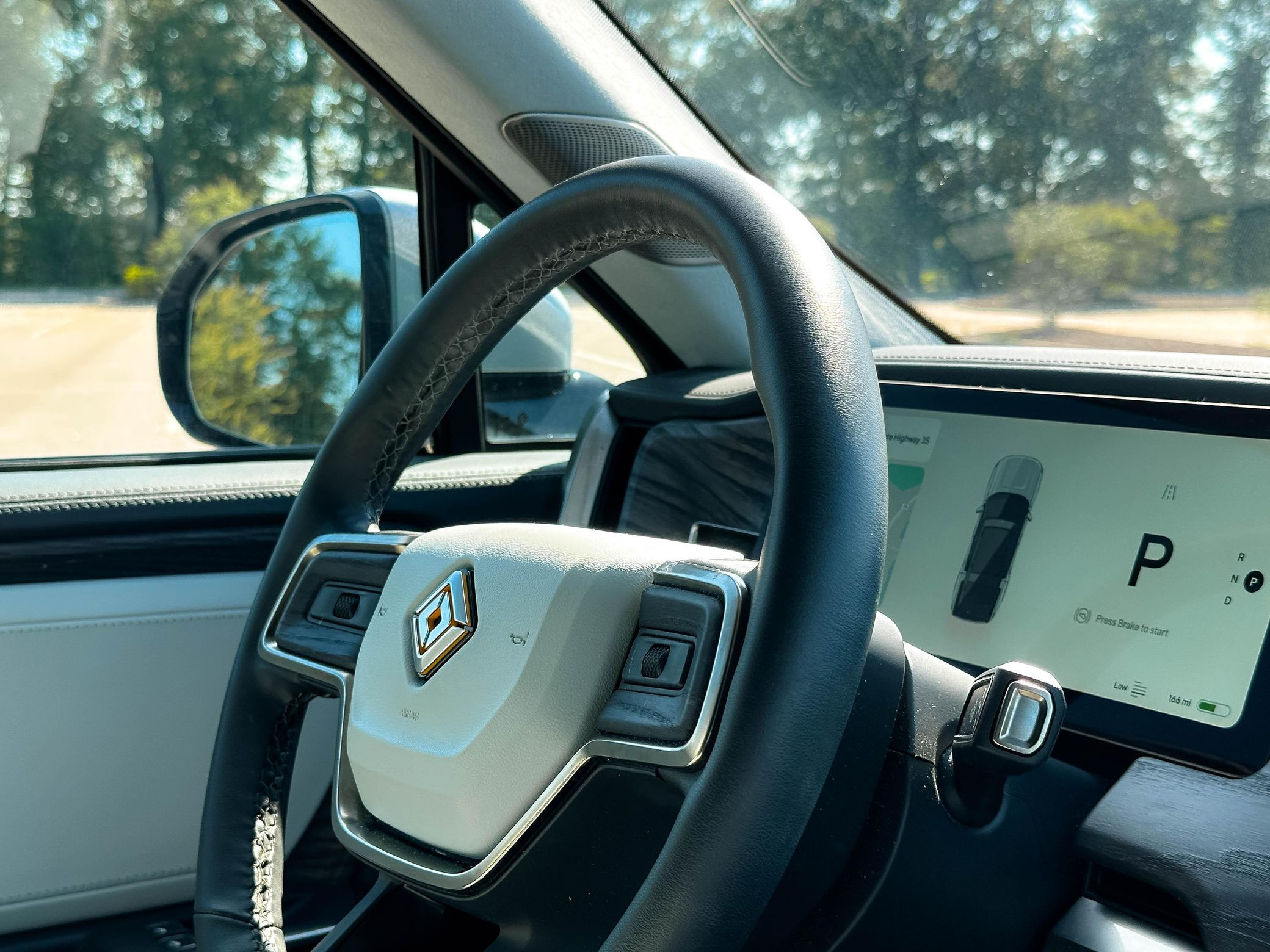 2023 Rivian R1S Adventure Edition - Image 26