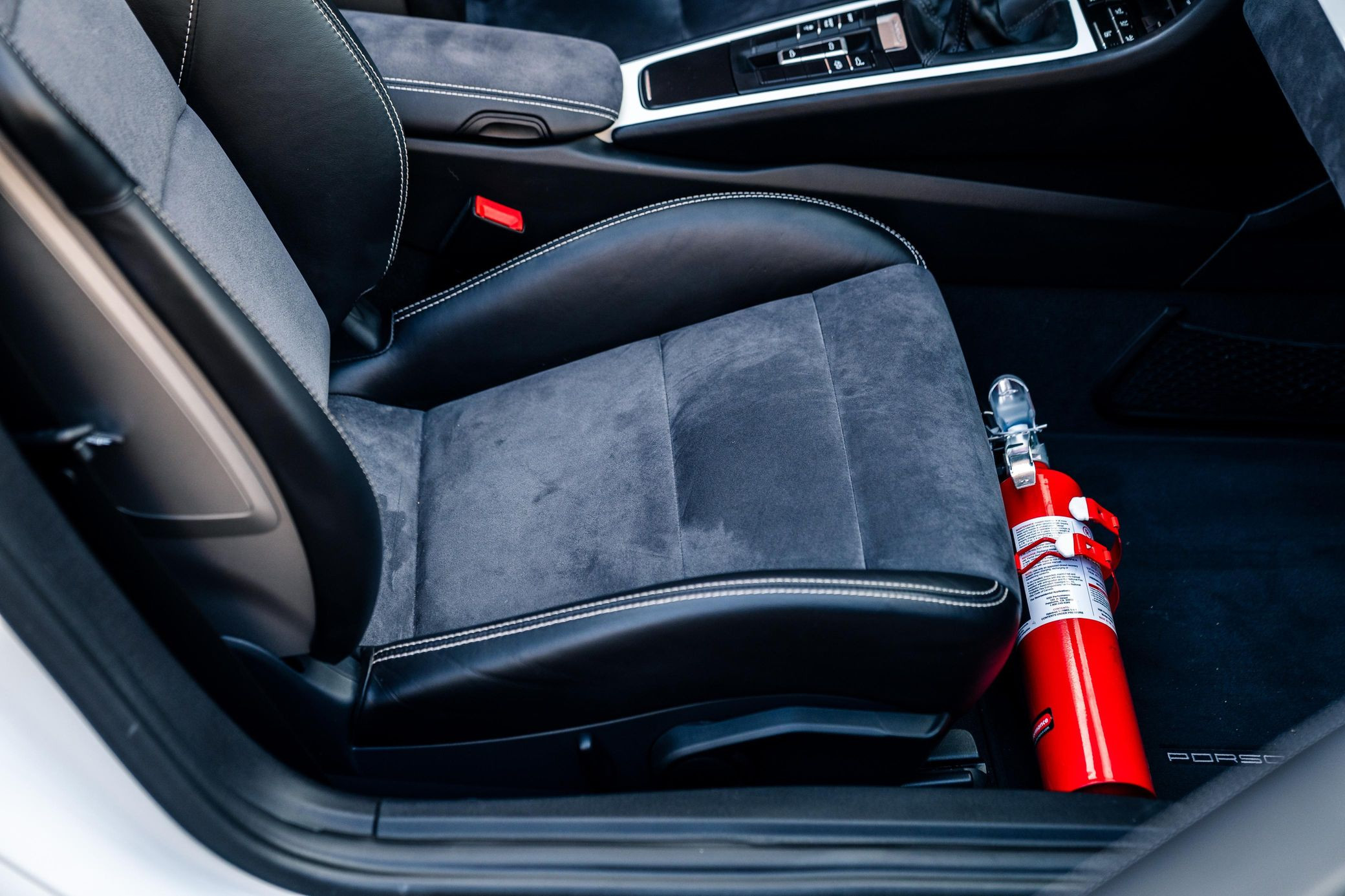 2016 Porsche Boxster Spyder - Image 57