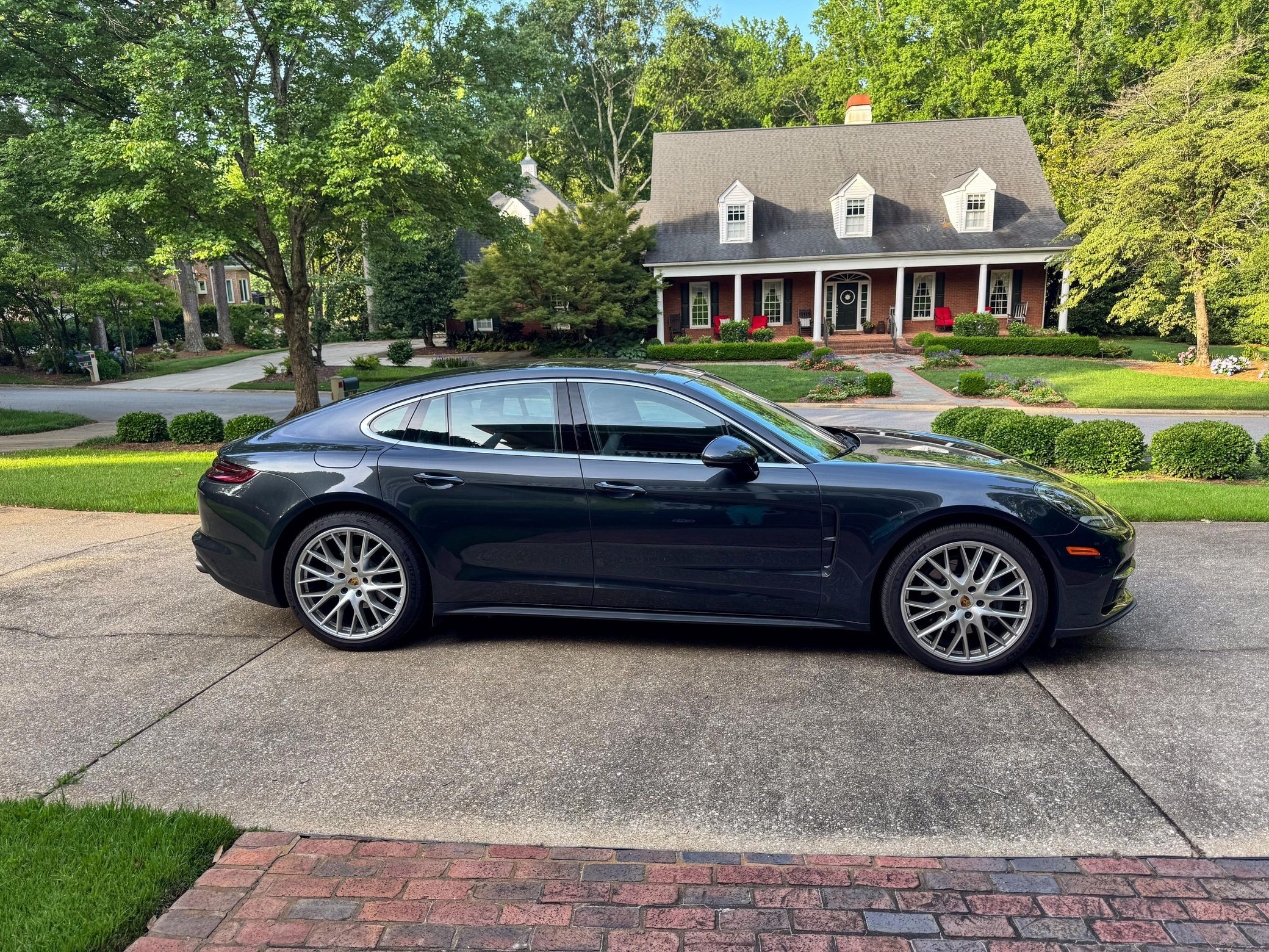 2020 Porsche Panamera 4S - Image 11