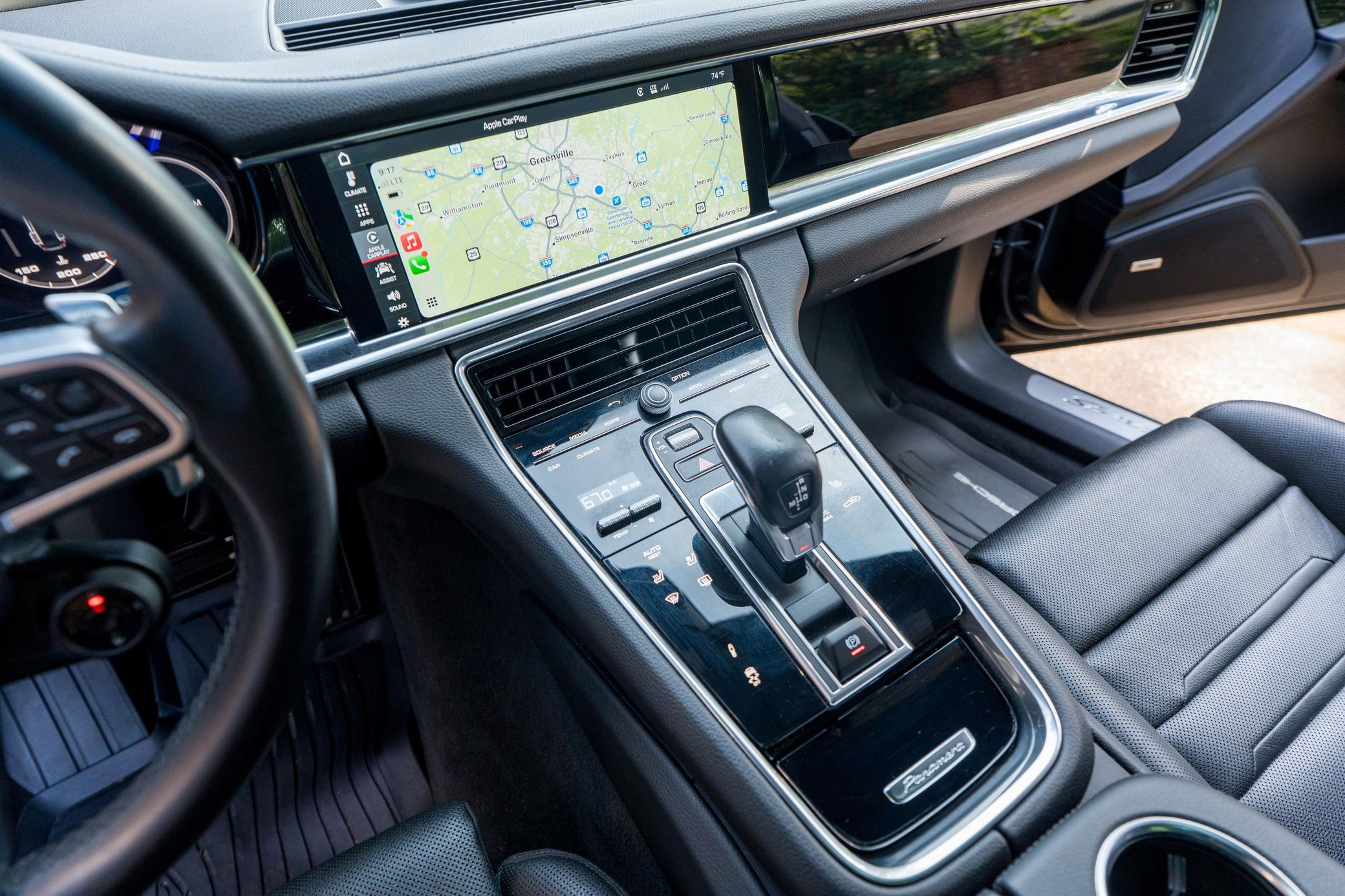 2020 Porsche Panamera 4S - Image 12