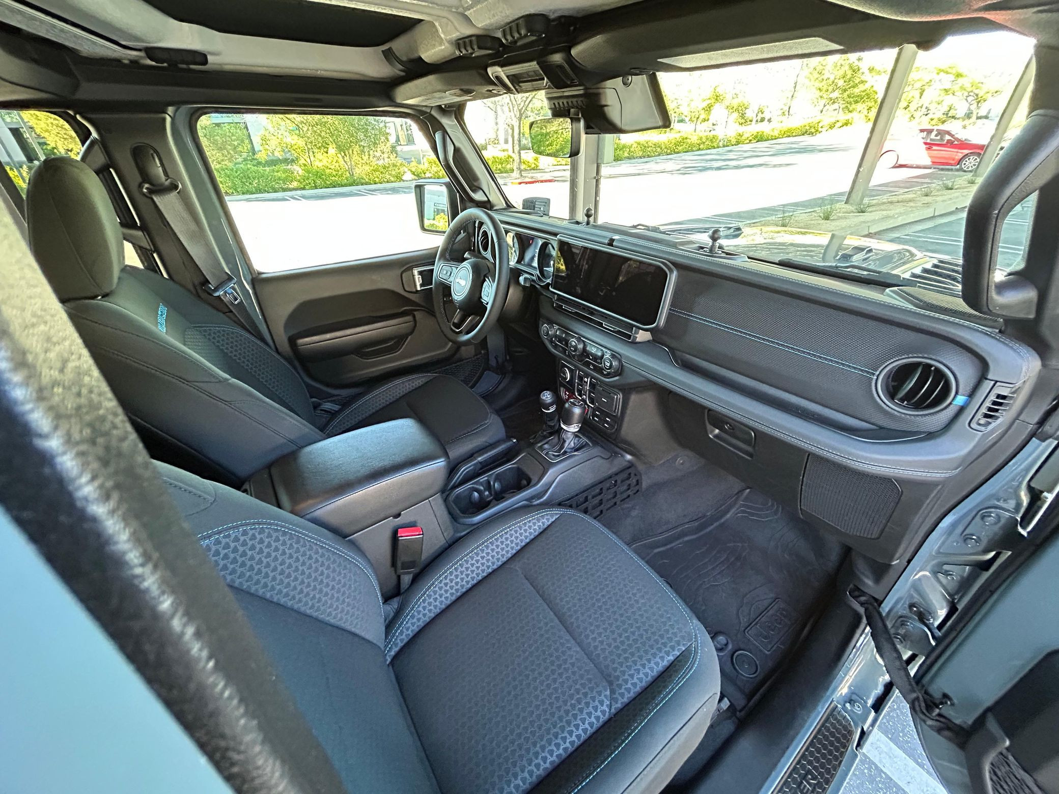 2024 Jeep Wrangler Rubicon 4xe - Image 34