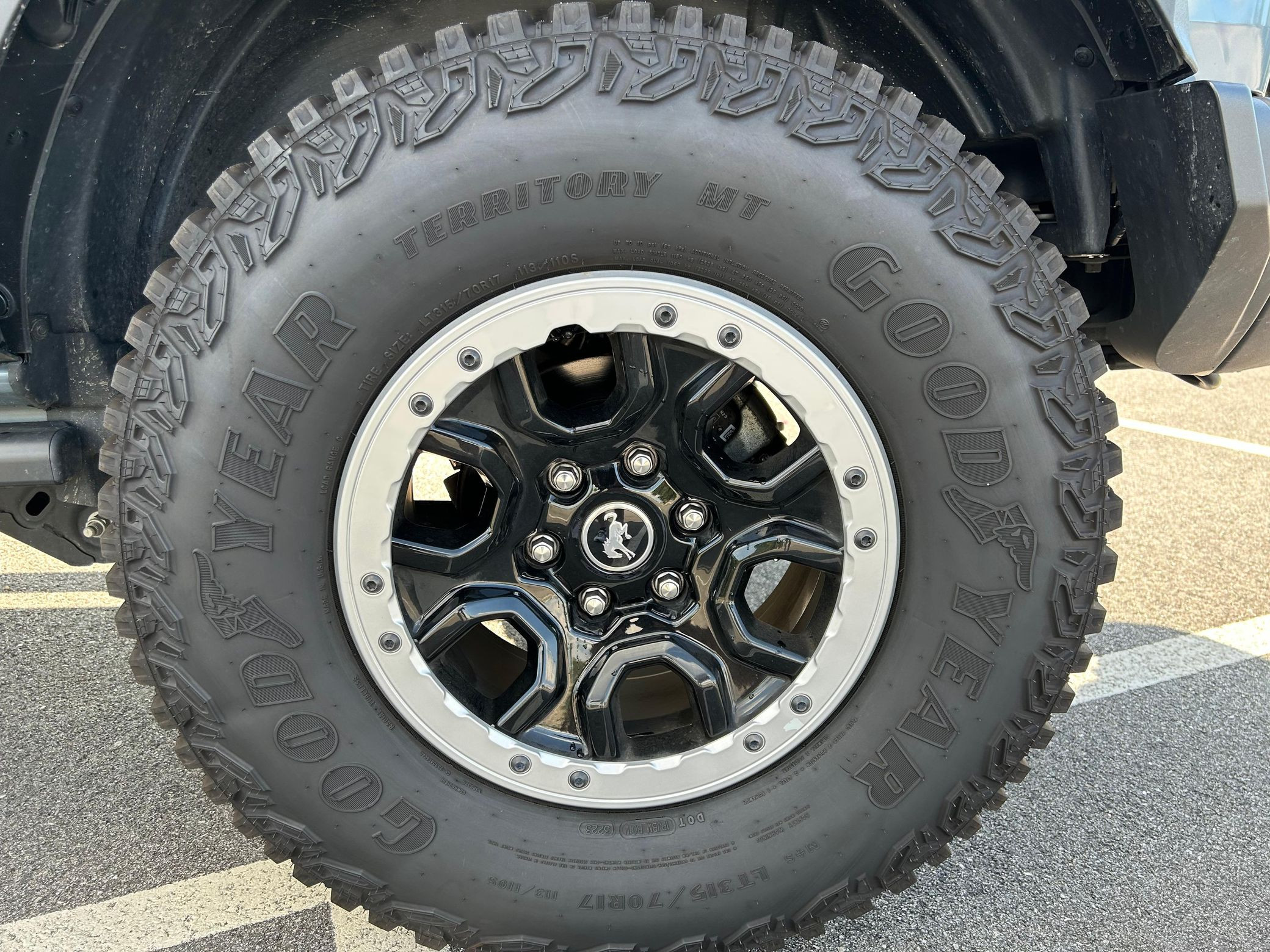 2024 Ford Bronco Badlands - Image 33