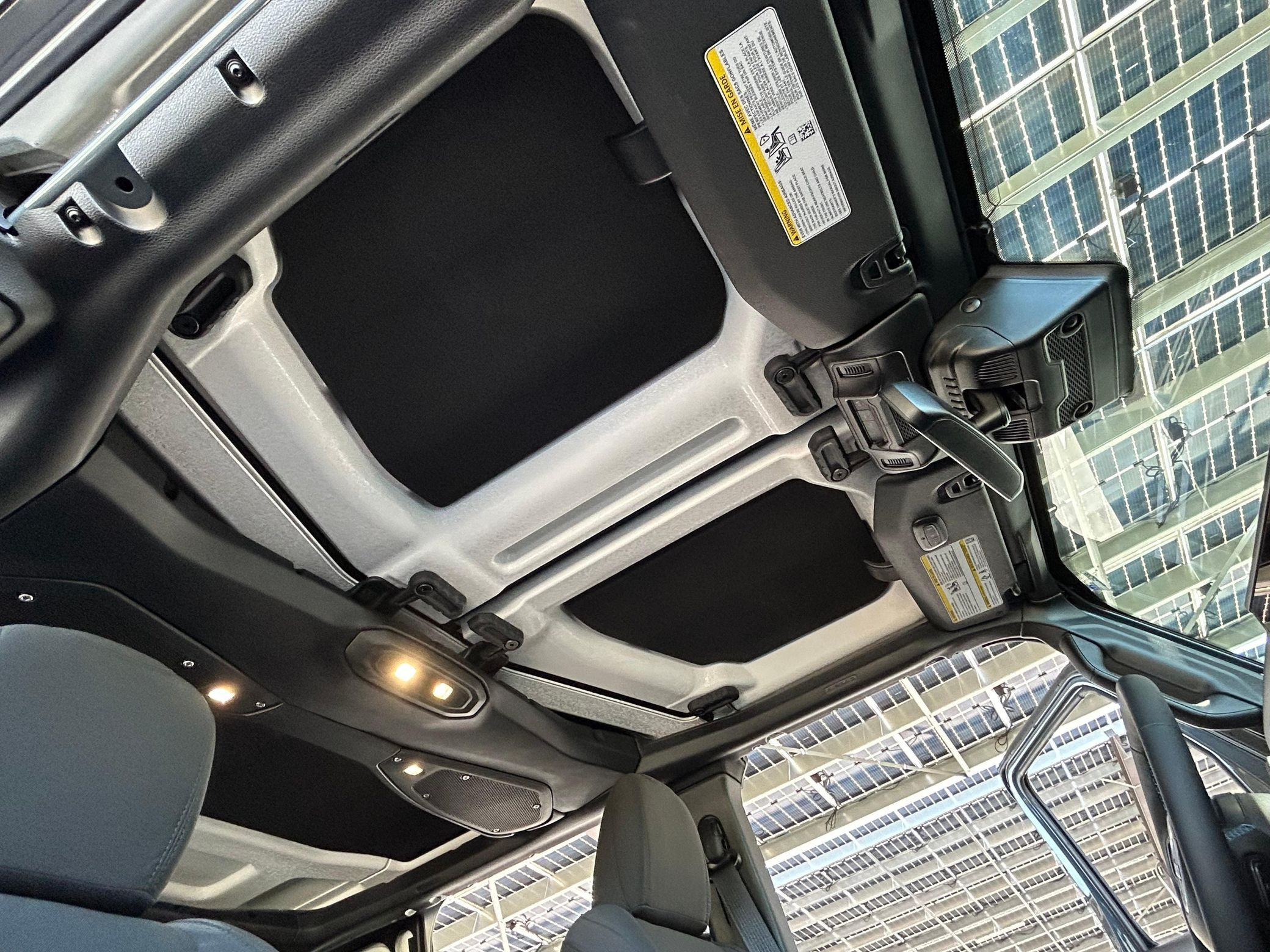 2024 Jeep Wrangler Rubicon 4xe - Image 35