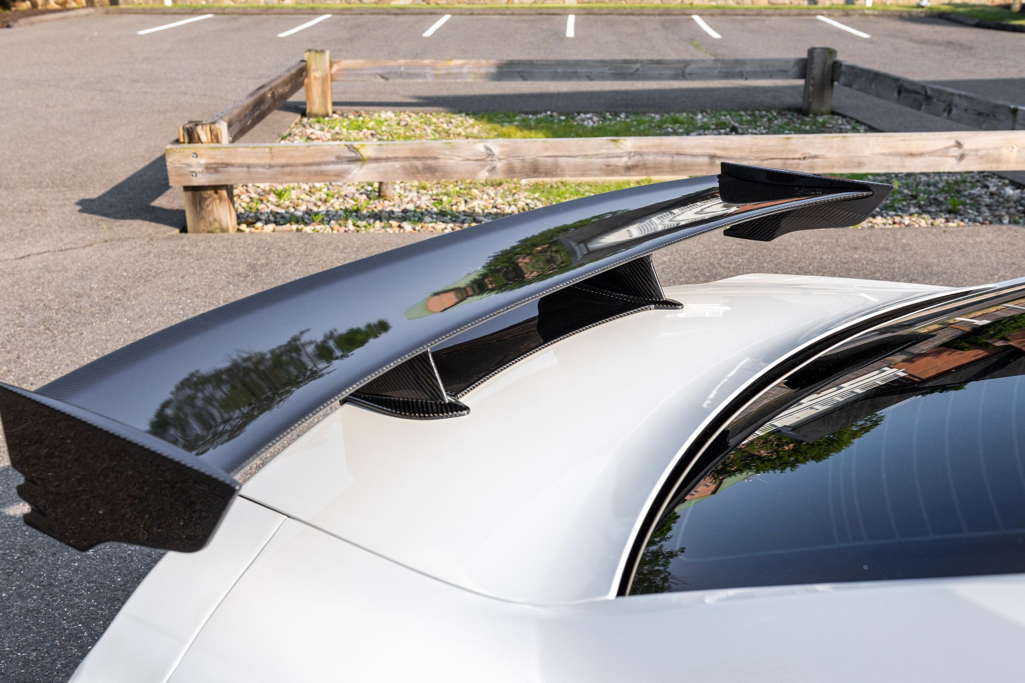 2015 Nissan GT-R NISMO - Image 14