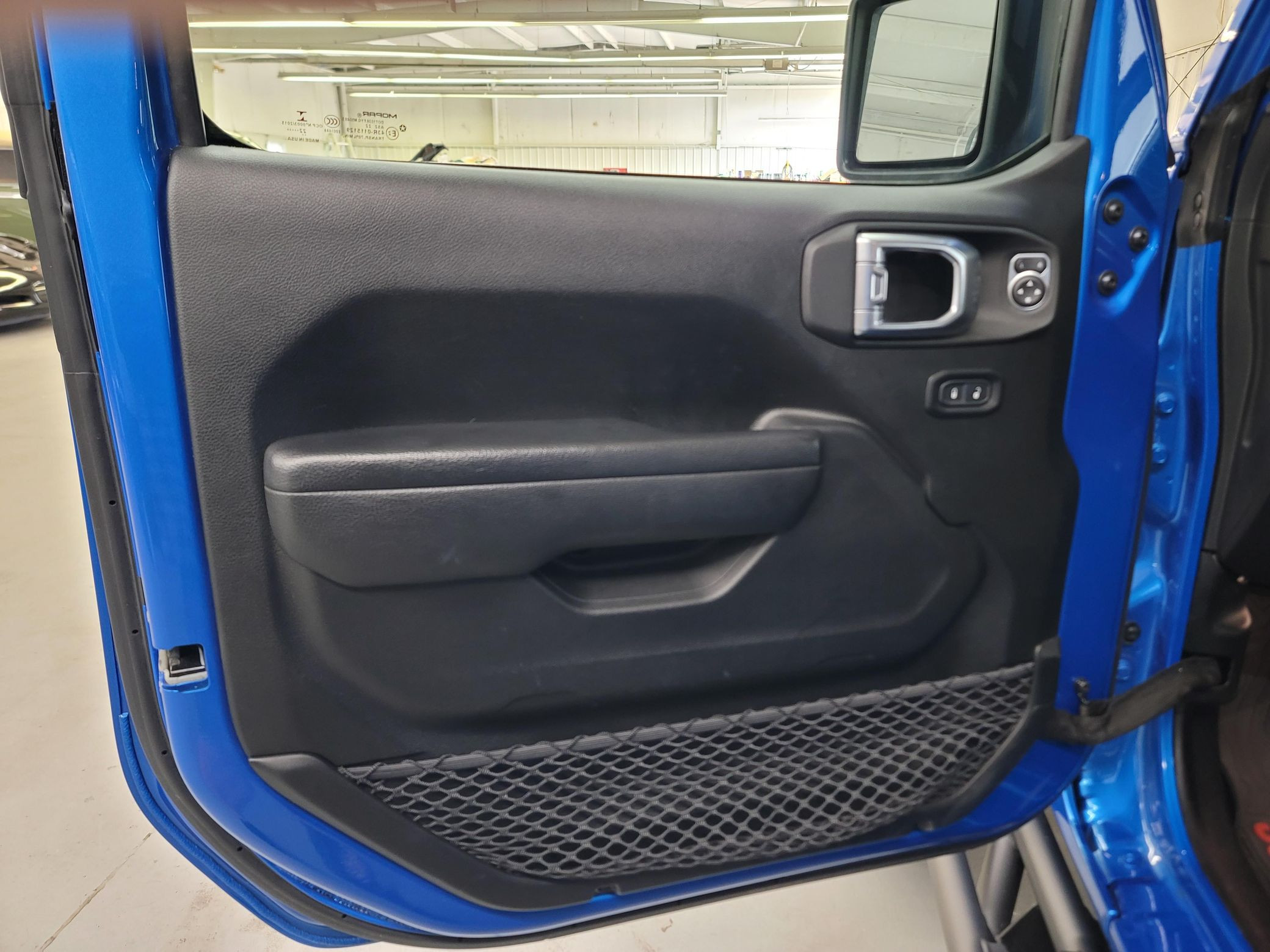 2023 Jeep Wrangler Rubicon - Image 7