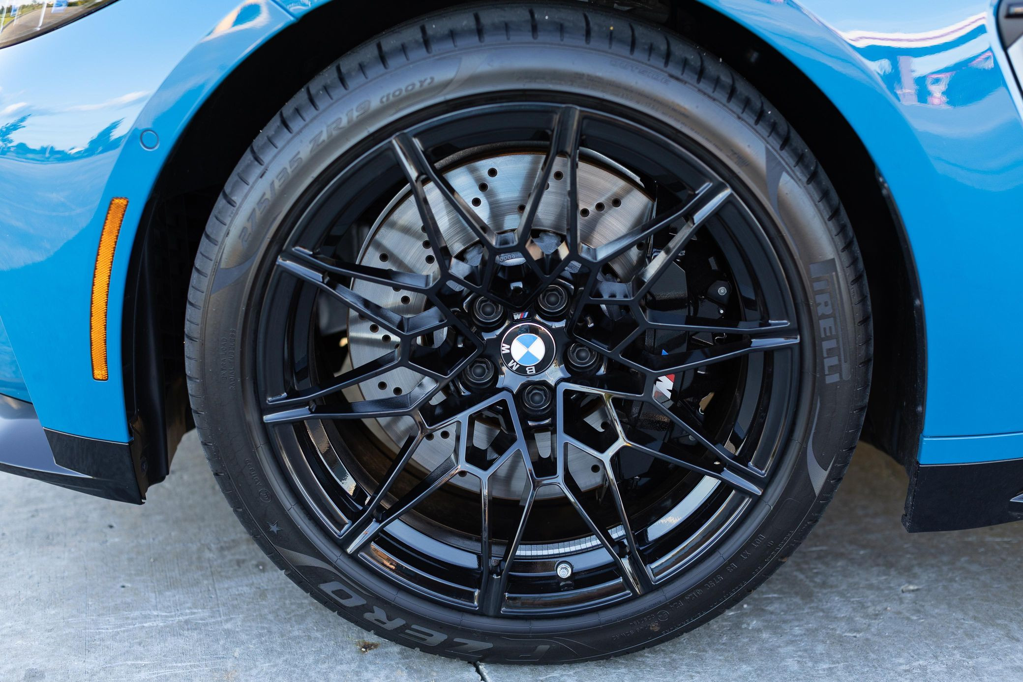 2025 BMW M3 Competition - Image 24