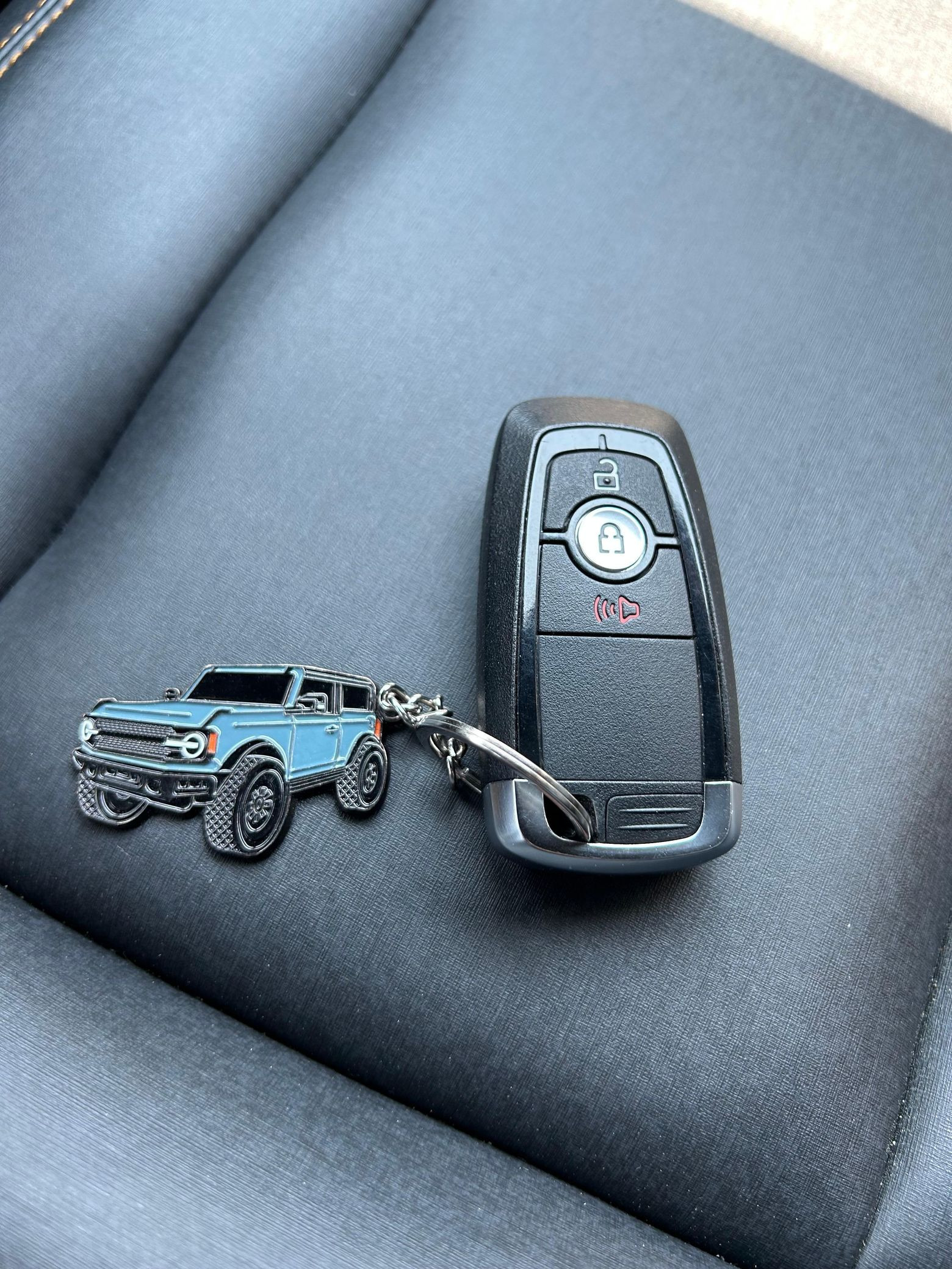 2024 Ford Bronco Badlands - Image 35