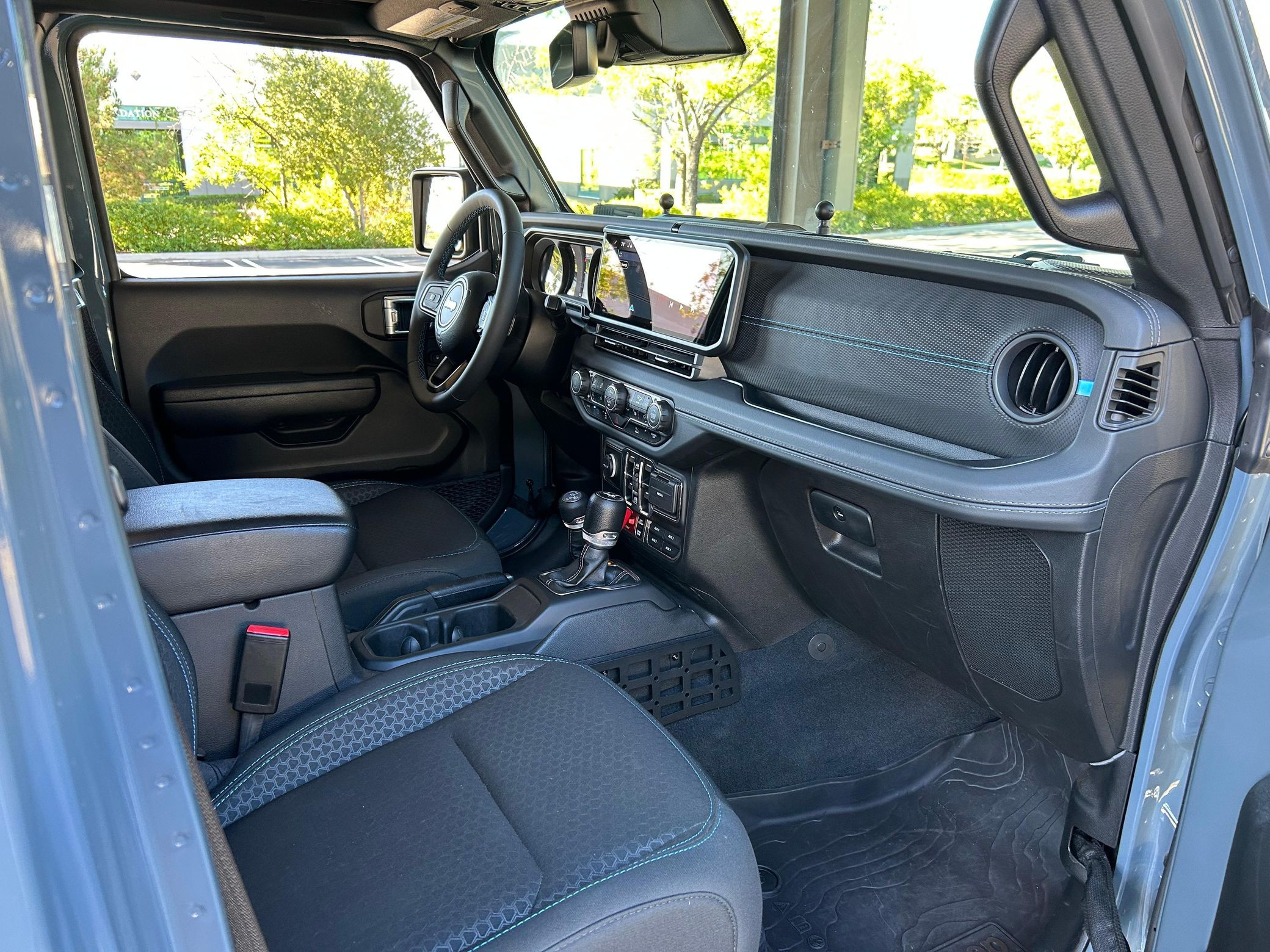 2024 Jeep Wrangler Rubicon 4xe - Image 36