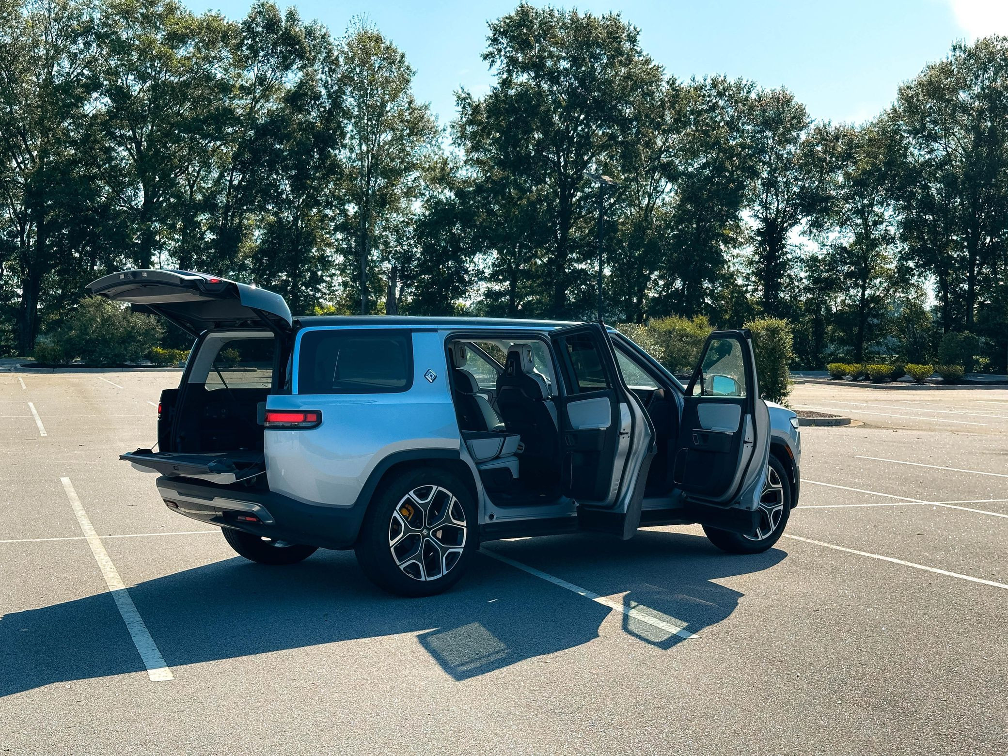 2023 Rivian R1S Adventure Edition - Image 34