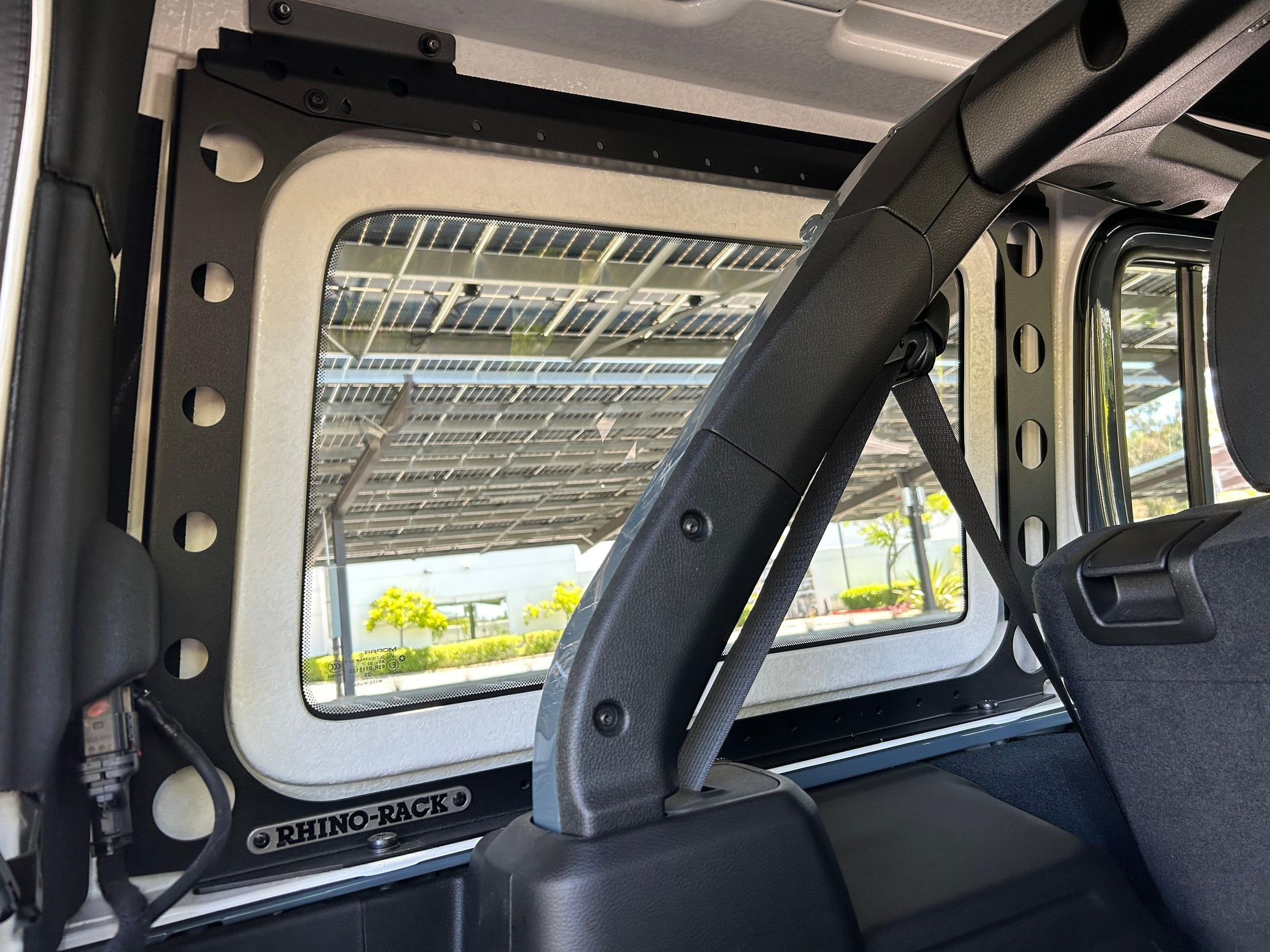 2024 Jeep Wrangler Rubicon 4xe - Image 39