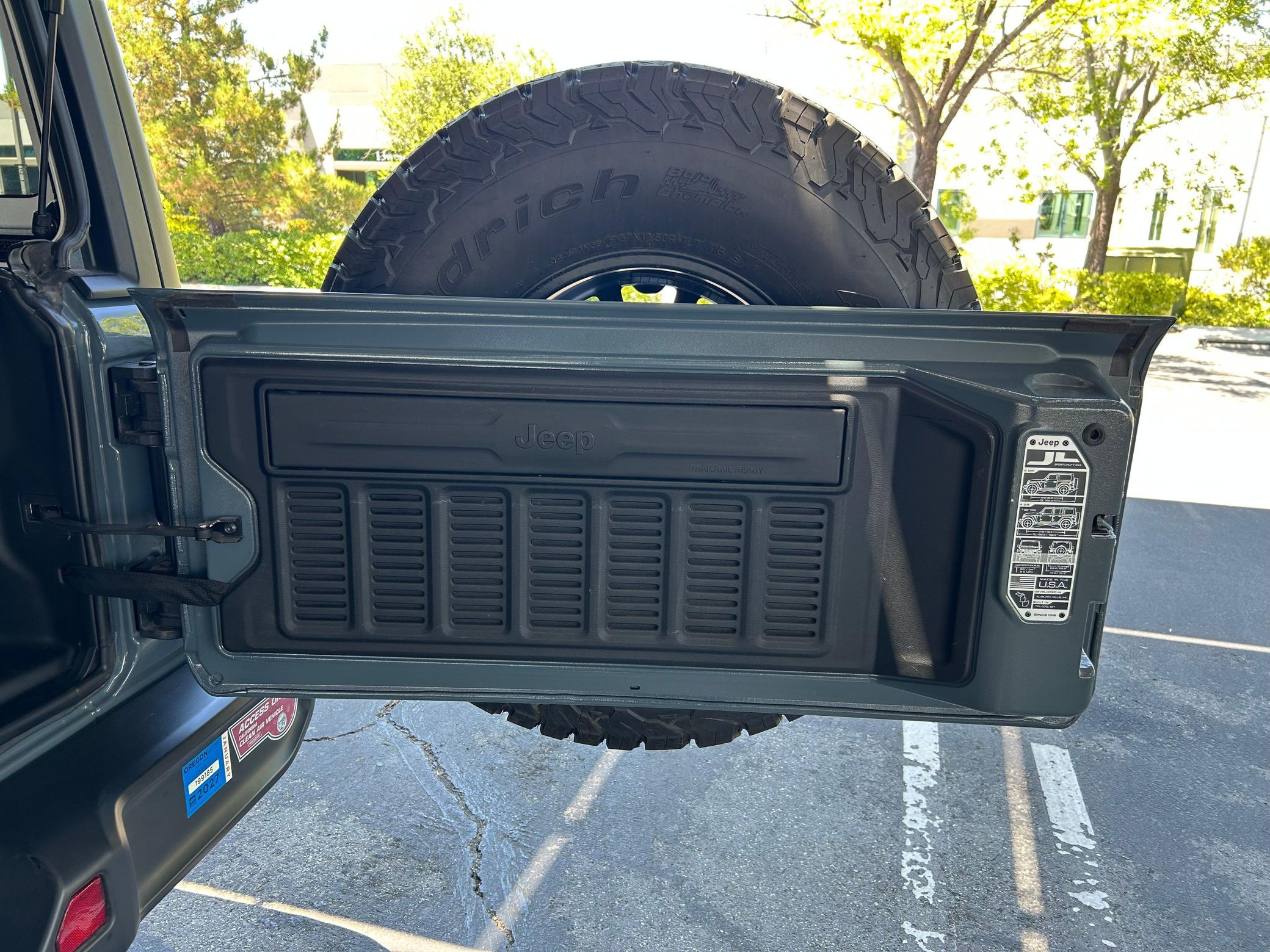 2024 Jeep Wrangler Rubicon 4xe - Image 40